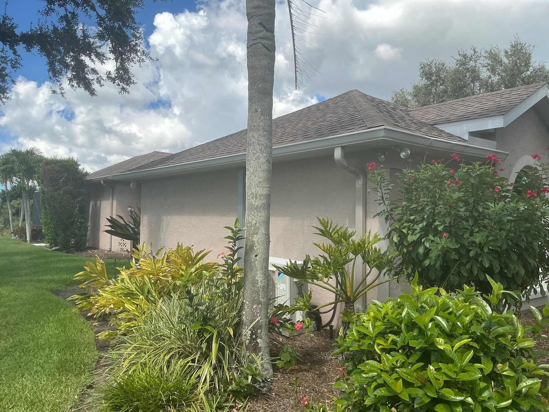 White 6-Inch Seamless Gutters in Sarasota FL by Gutter Professor by Gutter Professors