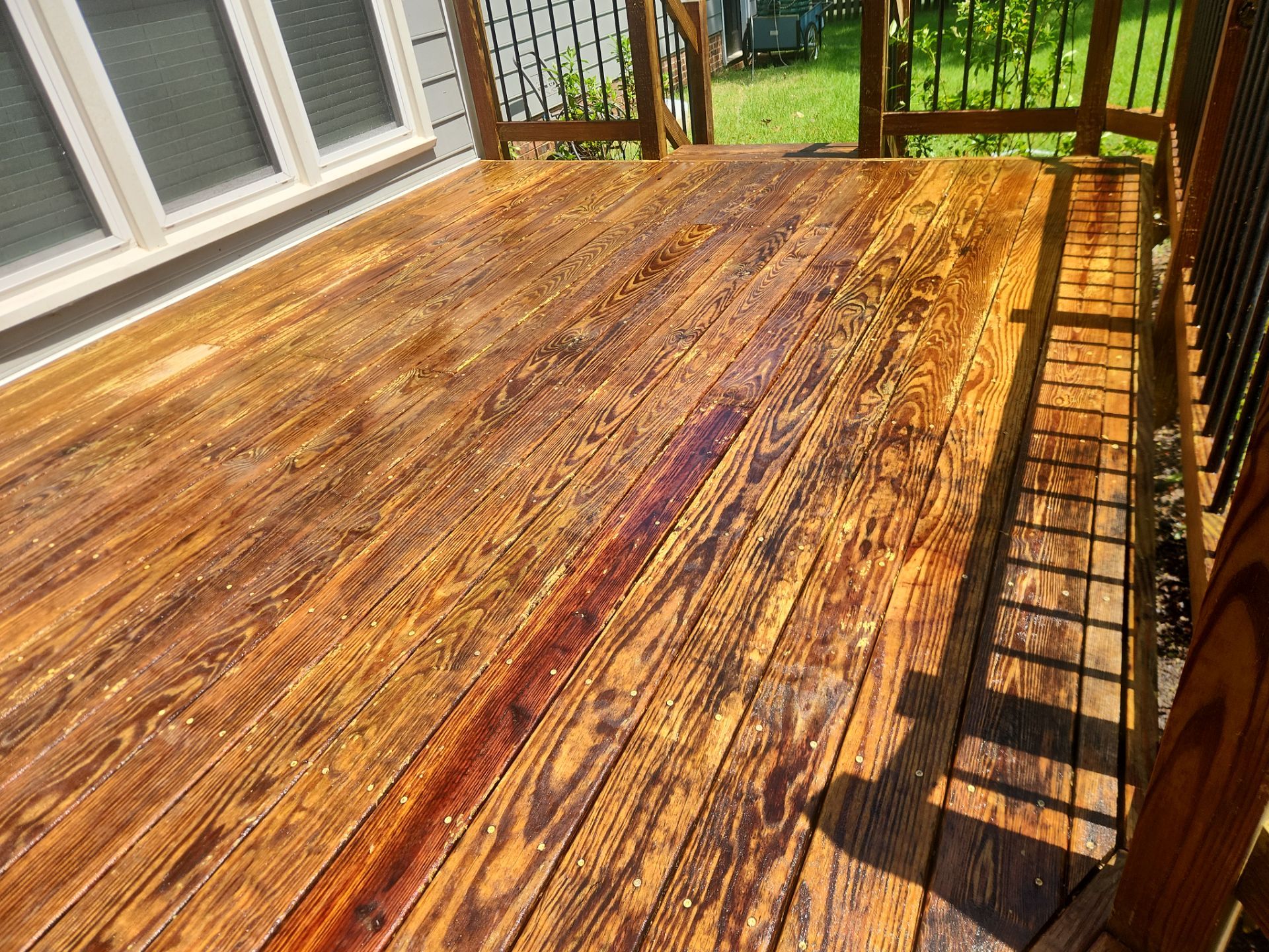 Wood Deck using Wood Sealant by DuraSeal