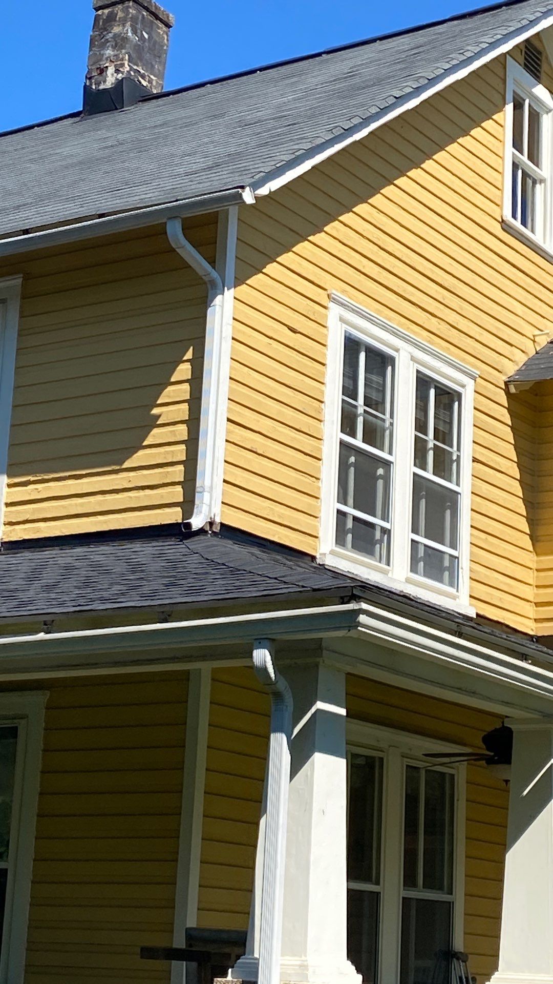 Arlington: CertainTeed Landmark Designer Shingles in Moire Black by RM Banning, Inc.