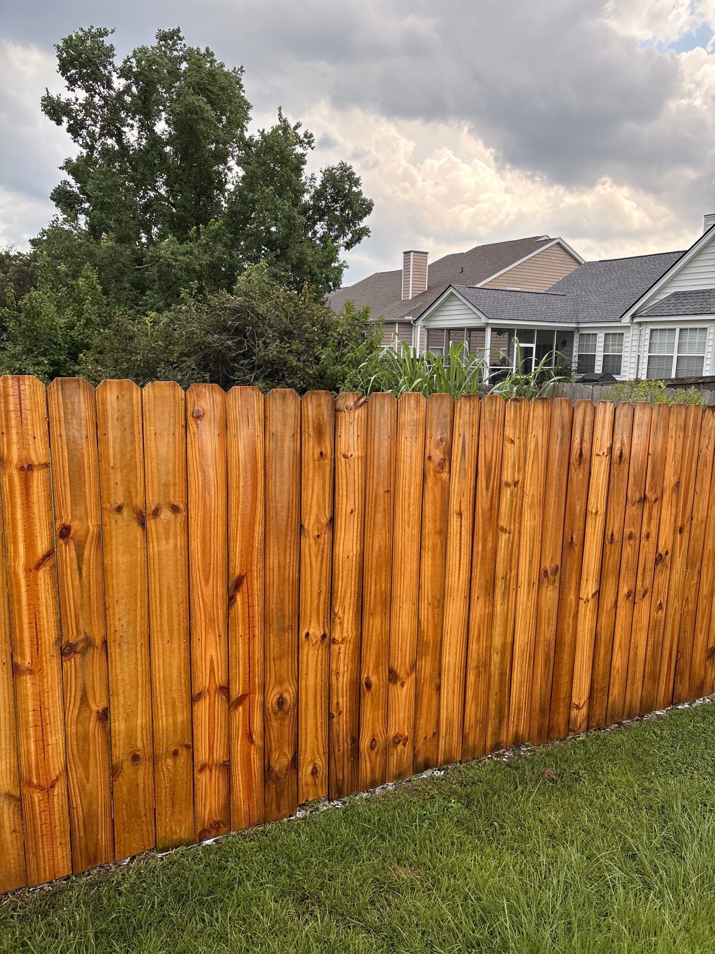 Wood Fence using Wood Sealant by DuraSeal