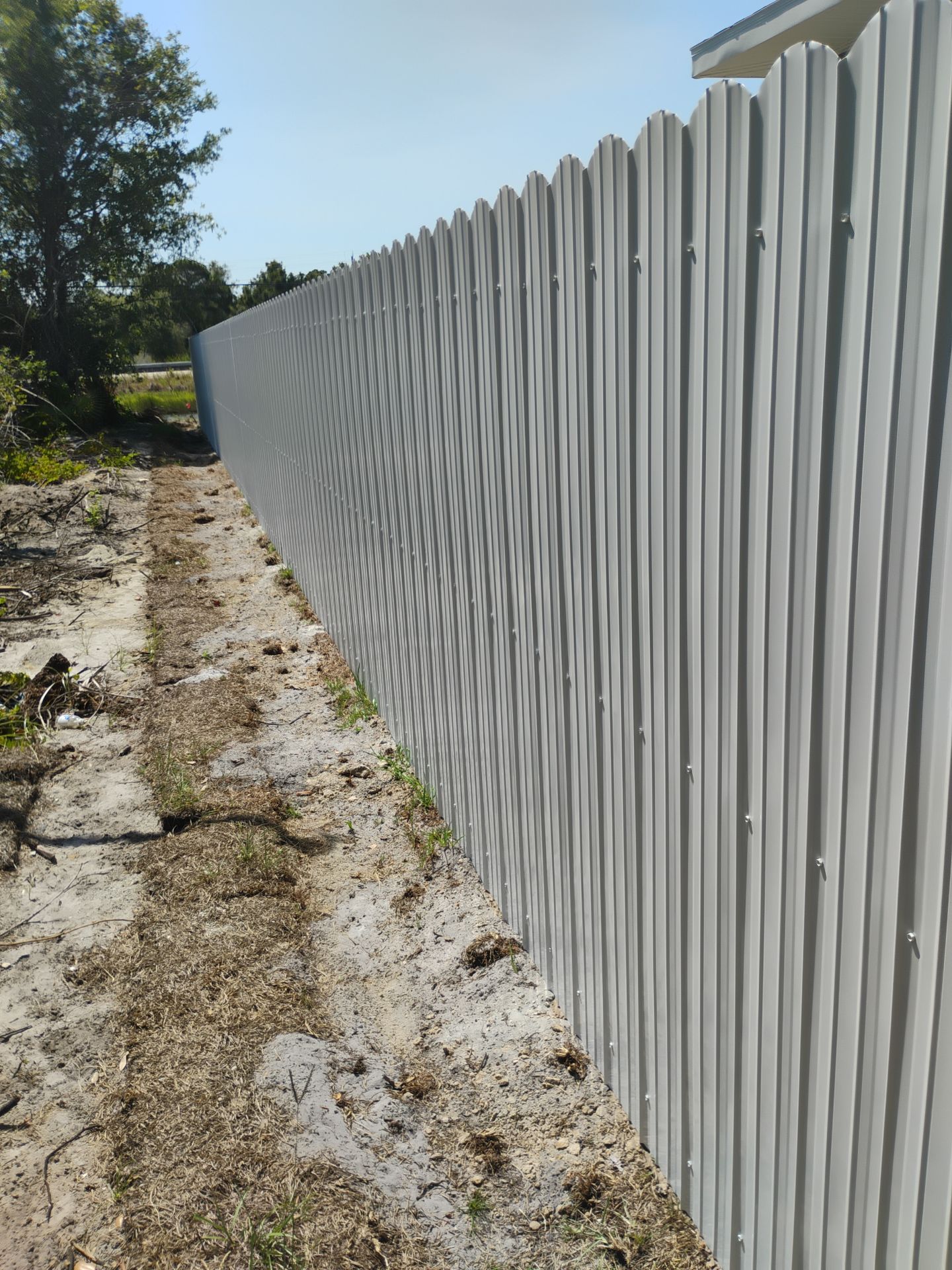 Port Charlotte Residential White Vinyl and Metal Privacy Fence by True Fence LLC