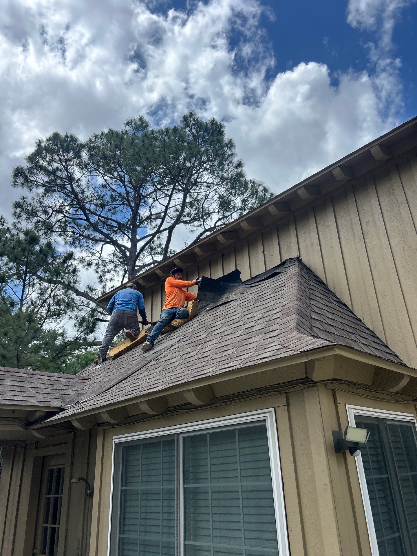 Roof Replacement in Houston TX by Roof Repair Company