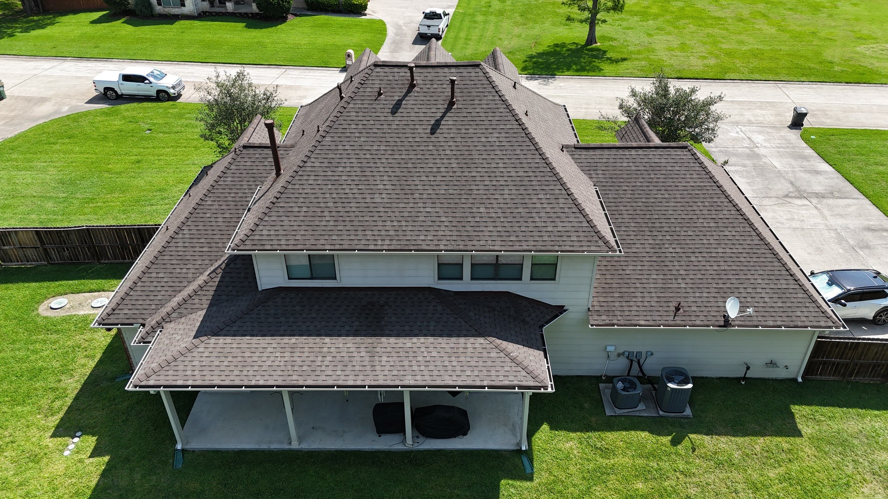 Huffman Roof Installation using Atlas Pinnacle Pristine by Modern BYLT Roofing & Construction