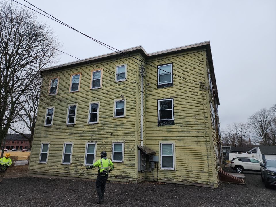 Vinyl siding in Putnam, CT by UBrothers Construction