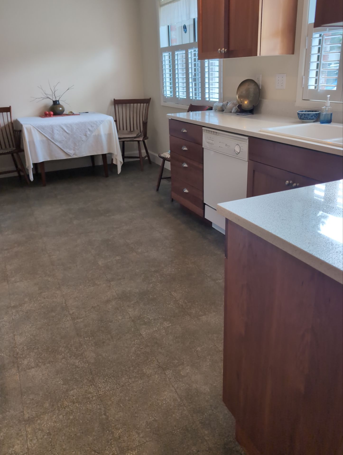 Maid Service House Cleaning in West Linn by Cloud 9 Professional Cleaning Services