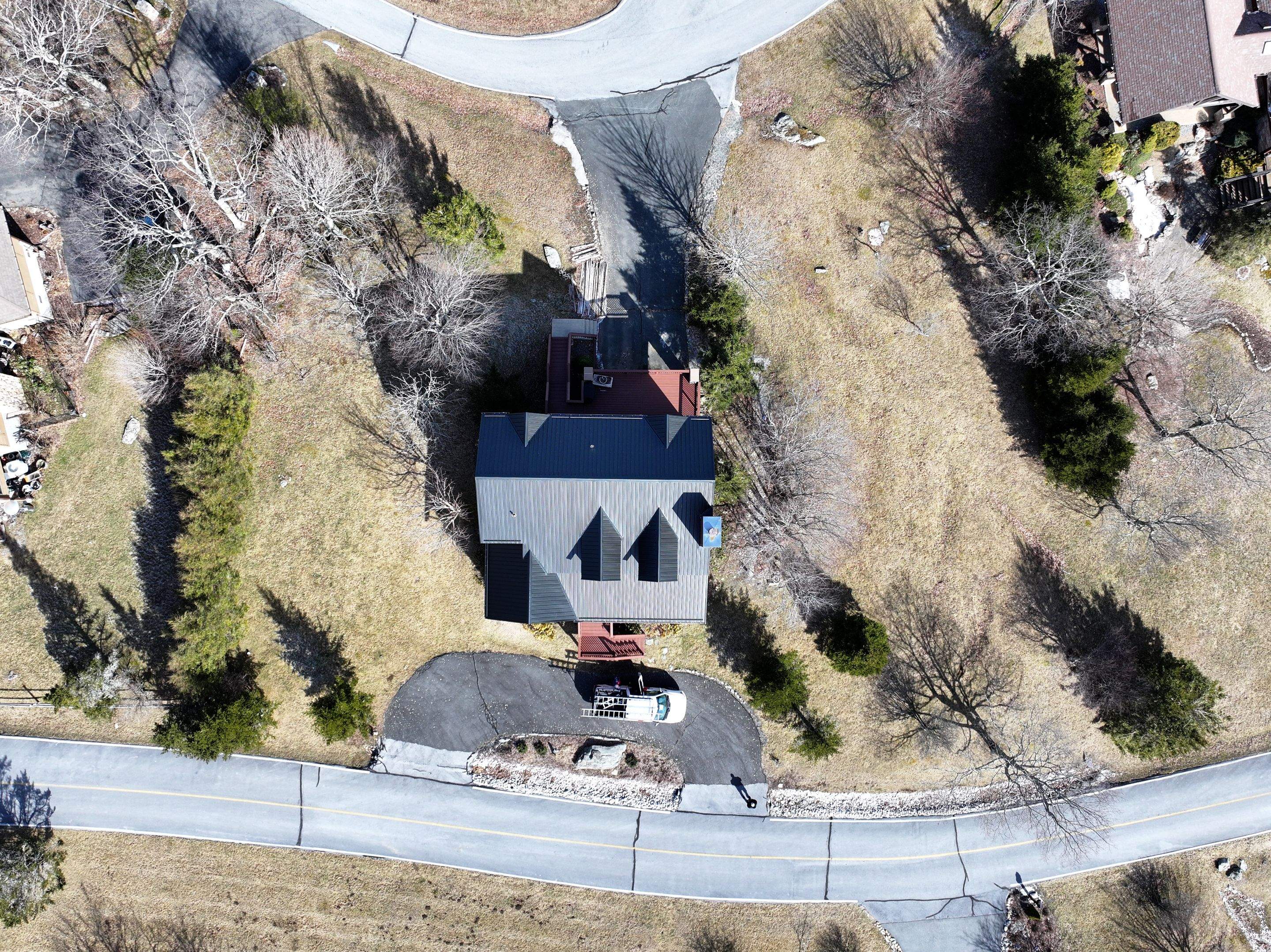 Dameron Residence by Omnia Roofing