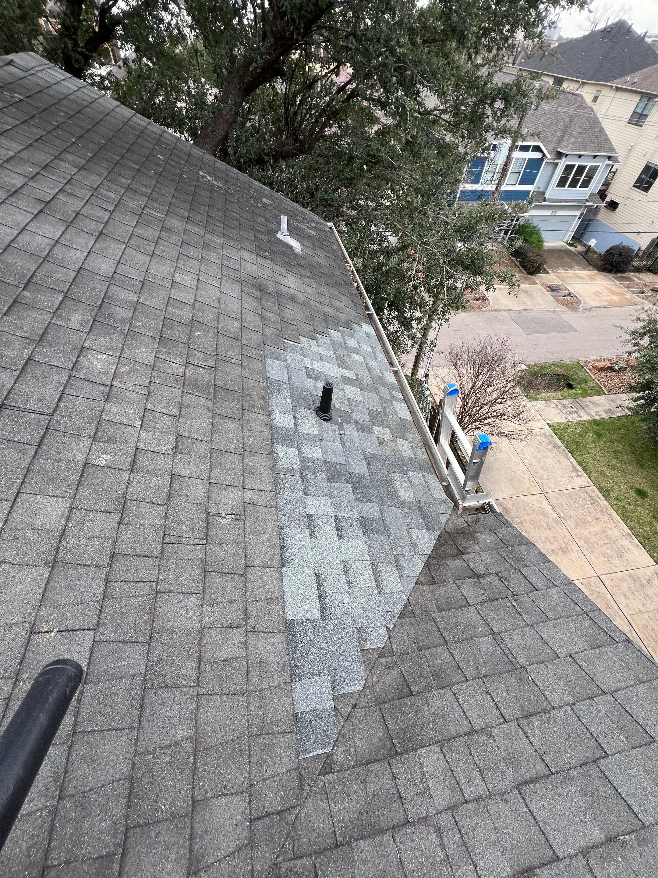 Hail Damage using Owen's Corning Duration (Lifetime) Shingles by Roof Repair Company