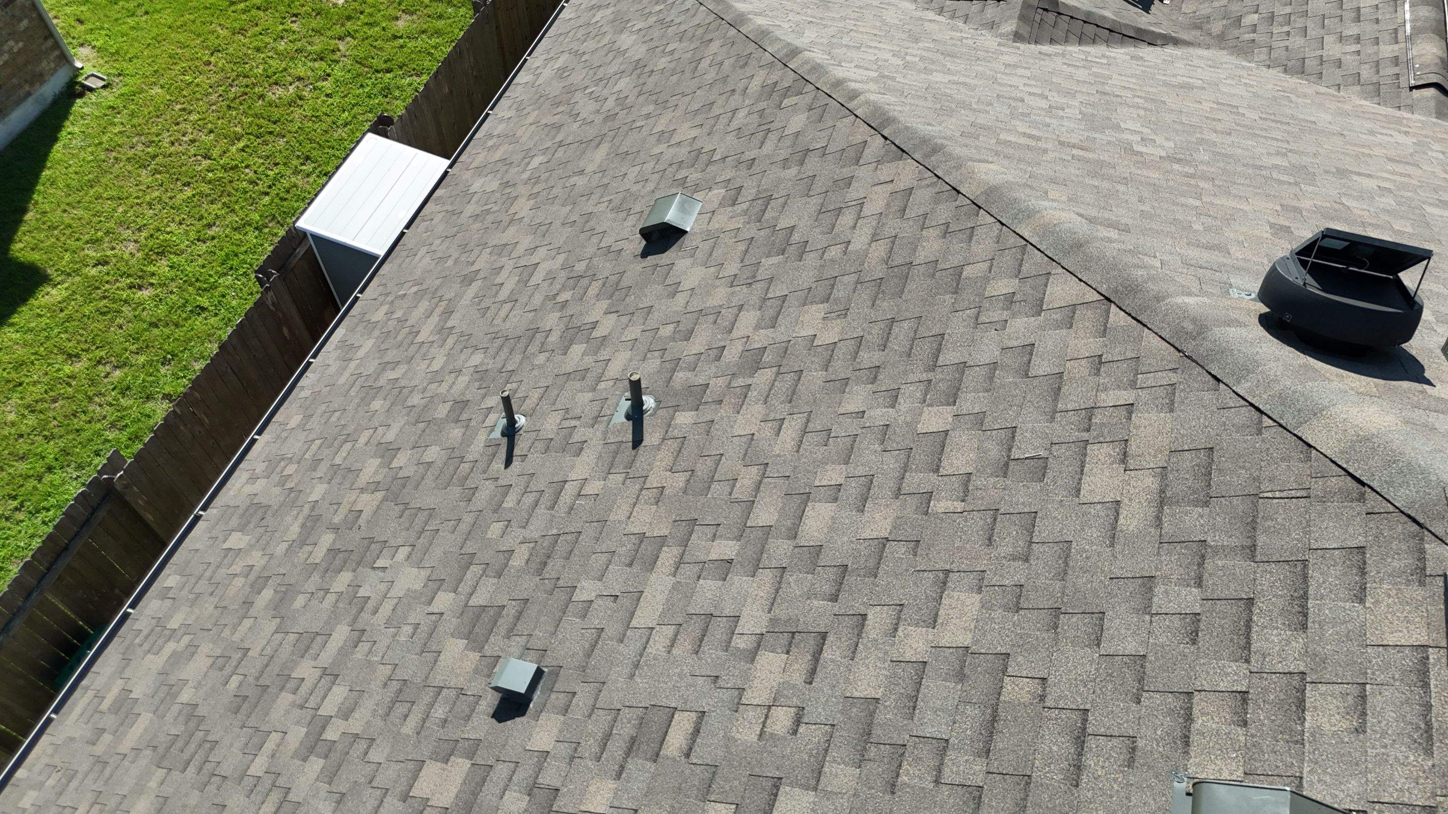 Weathered Wood - Malarkey Vista by RoofsOnly.com