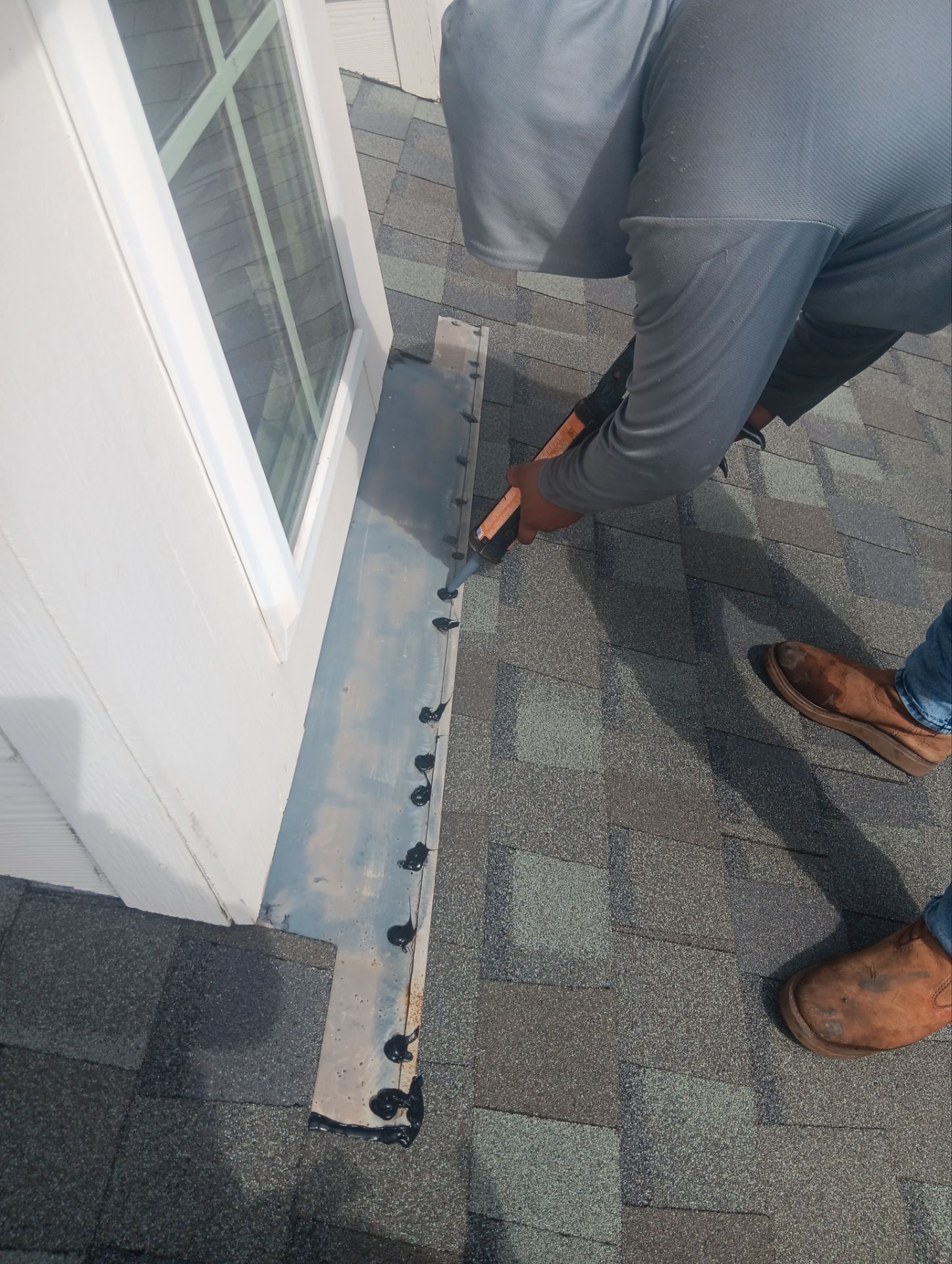 Hail Damage using Owen's Corning Duration (Lifetime) Shingles by Roof Repair Company