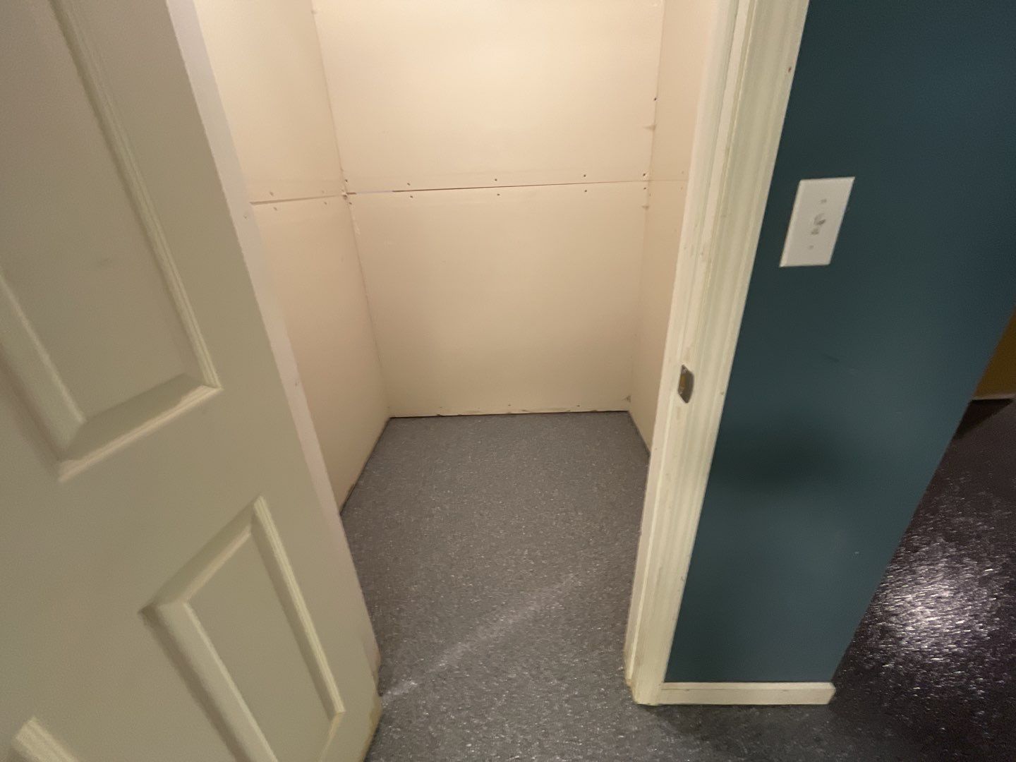 Basement Floor using Granite by Your1DayFloor.com