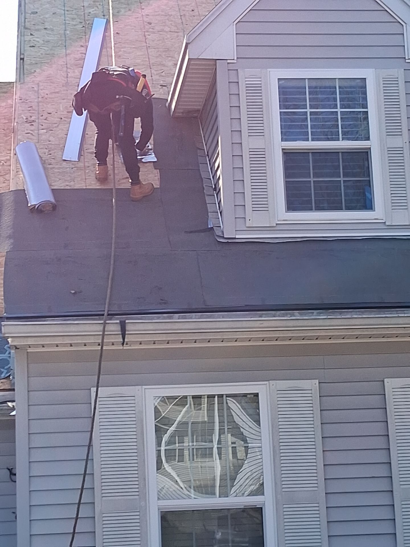 Rochester, NH – Residential Roof Replacement by Tall pine roofing