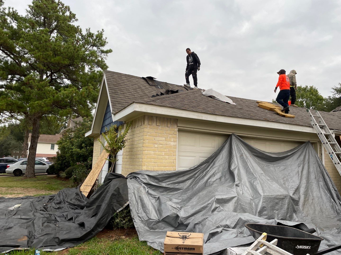 Sugarland Roof Replacement by Roof Repair Company