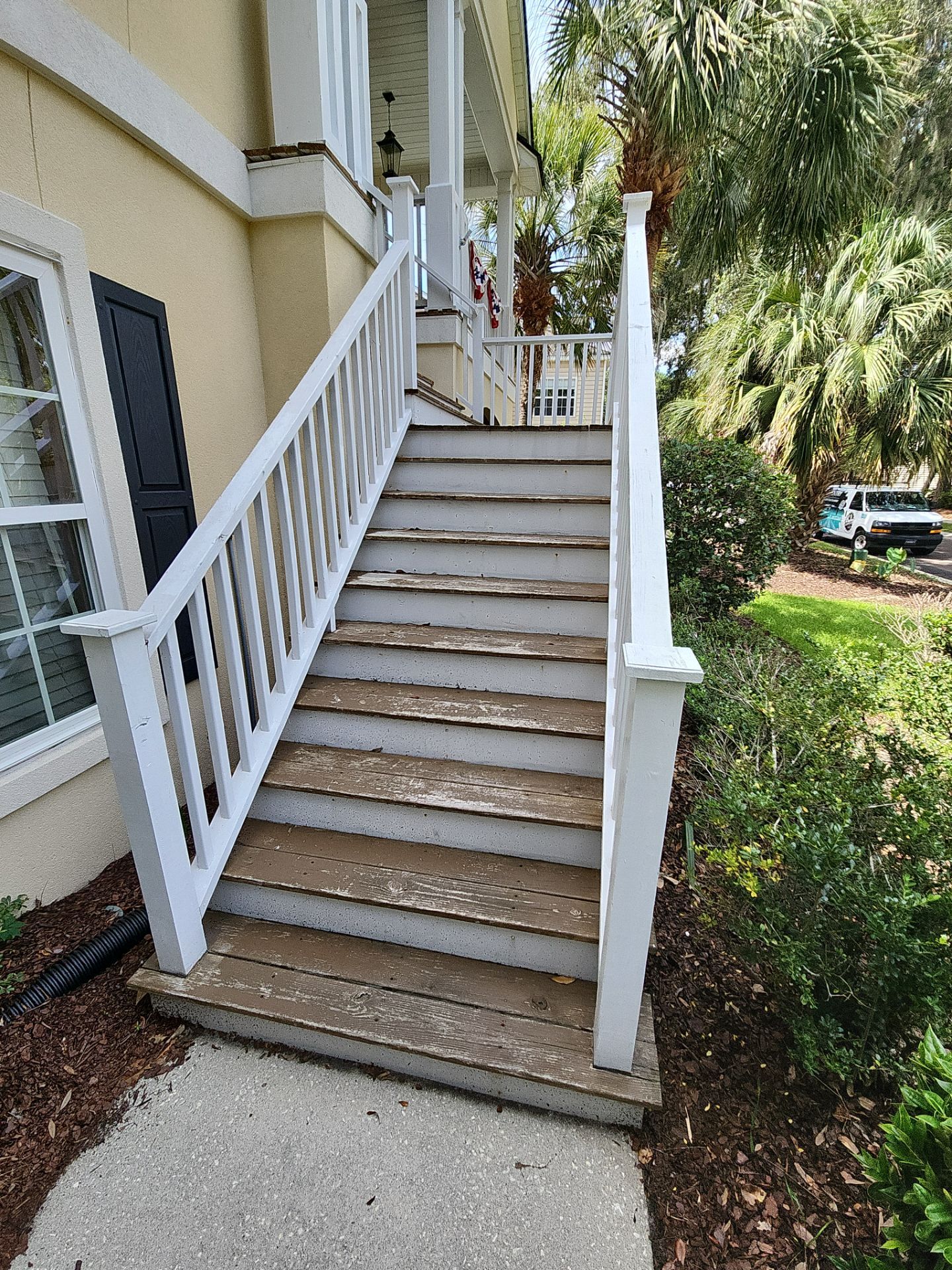 Wood Deck using Wood Stain by DuraSeal