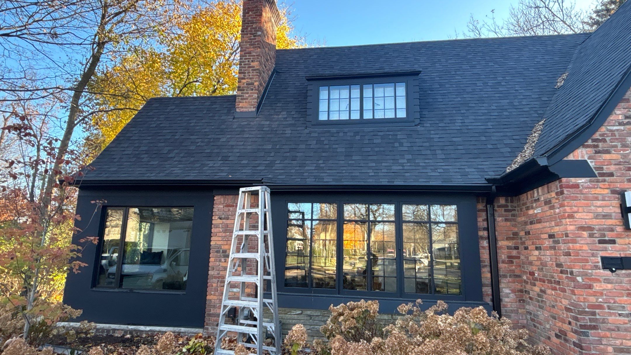 Roof Replacement using Owens Corning Onyx Black by 180 Contractors