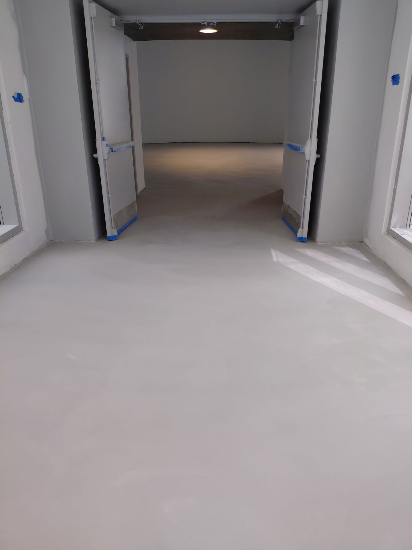 Rotonda at Collins Avenue by Seamless Surfaces