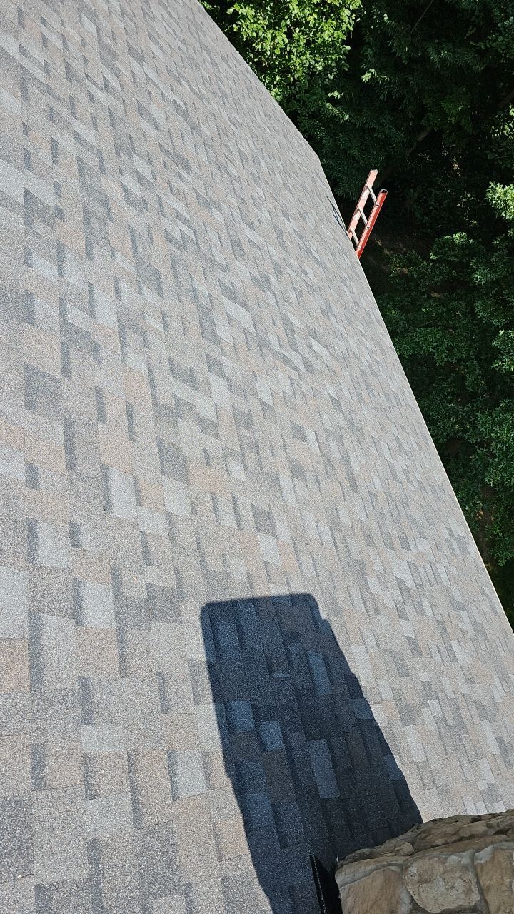 Owens Corning Color: Williamsburg Gray by Eagle Eye Roofing