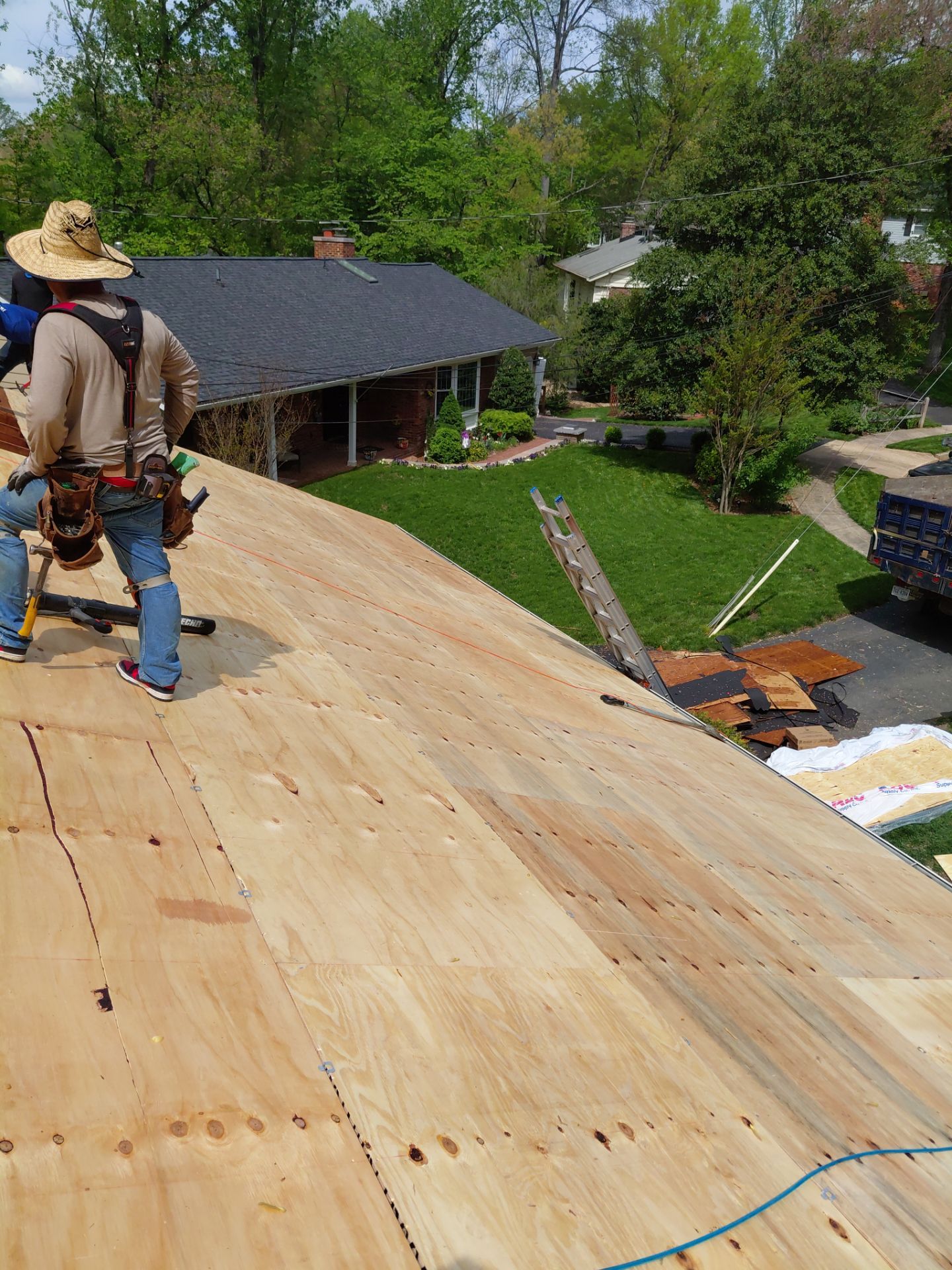 Annandale: Residential Roof Replacement with CertainTeed Landmark in Moire Black by RM Banning, Inc.