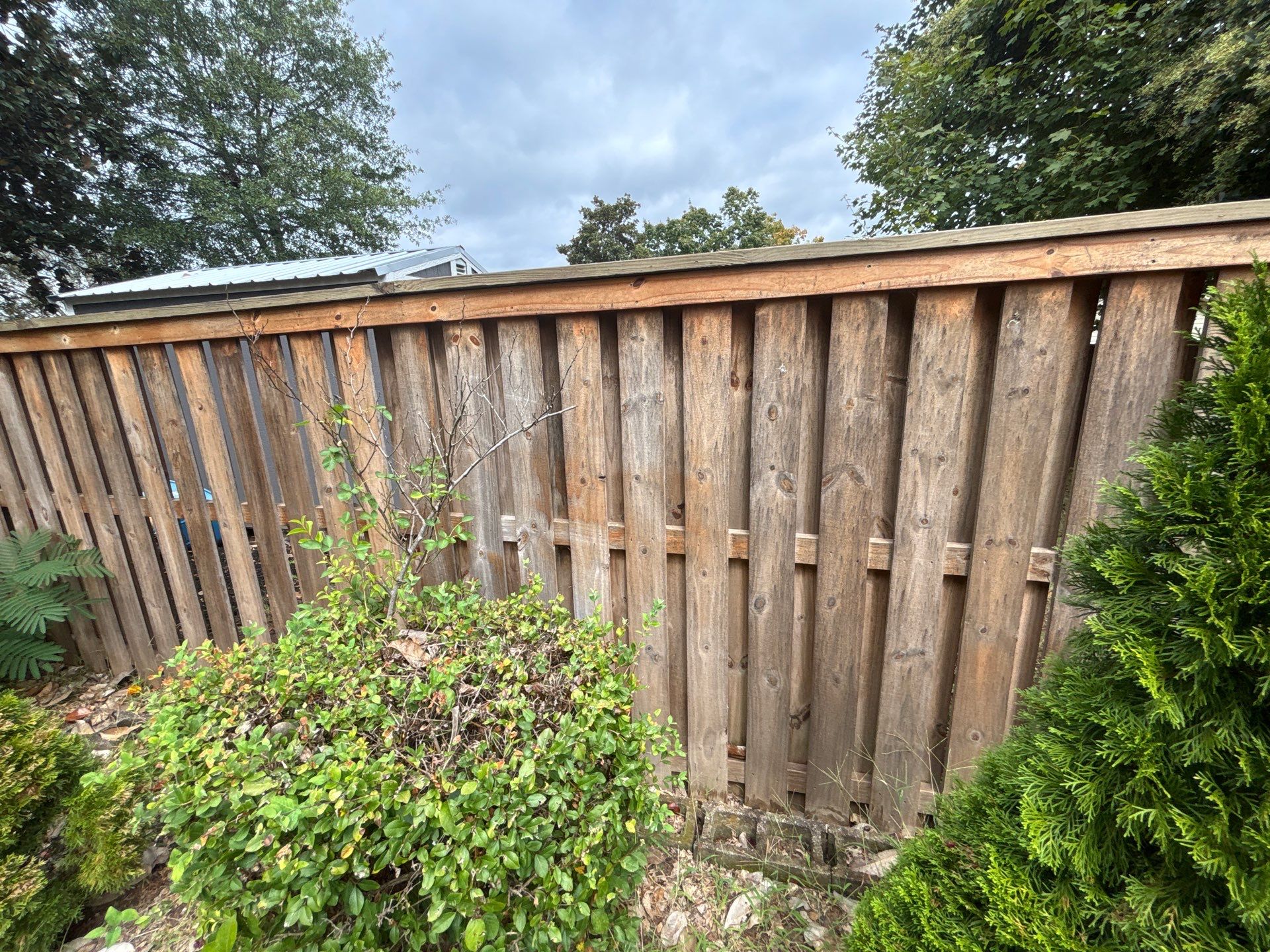 Wood Fence using Wood Sealant and Stain by DuraSeal