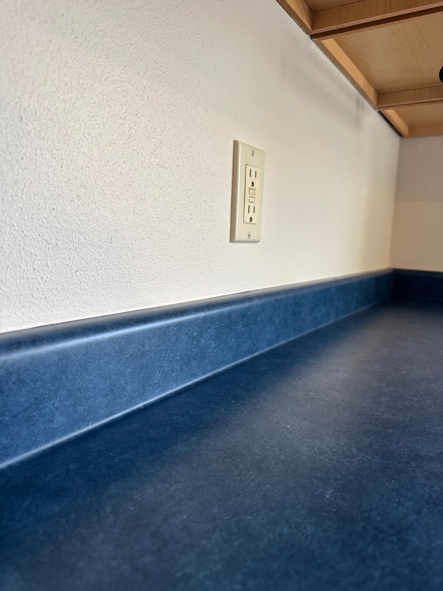 Interior Kitchen and Hallway Painting Project in Salem Lakes by OCS Contracting Services