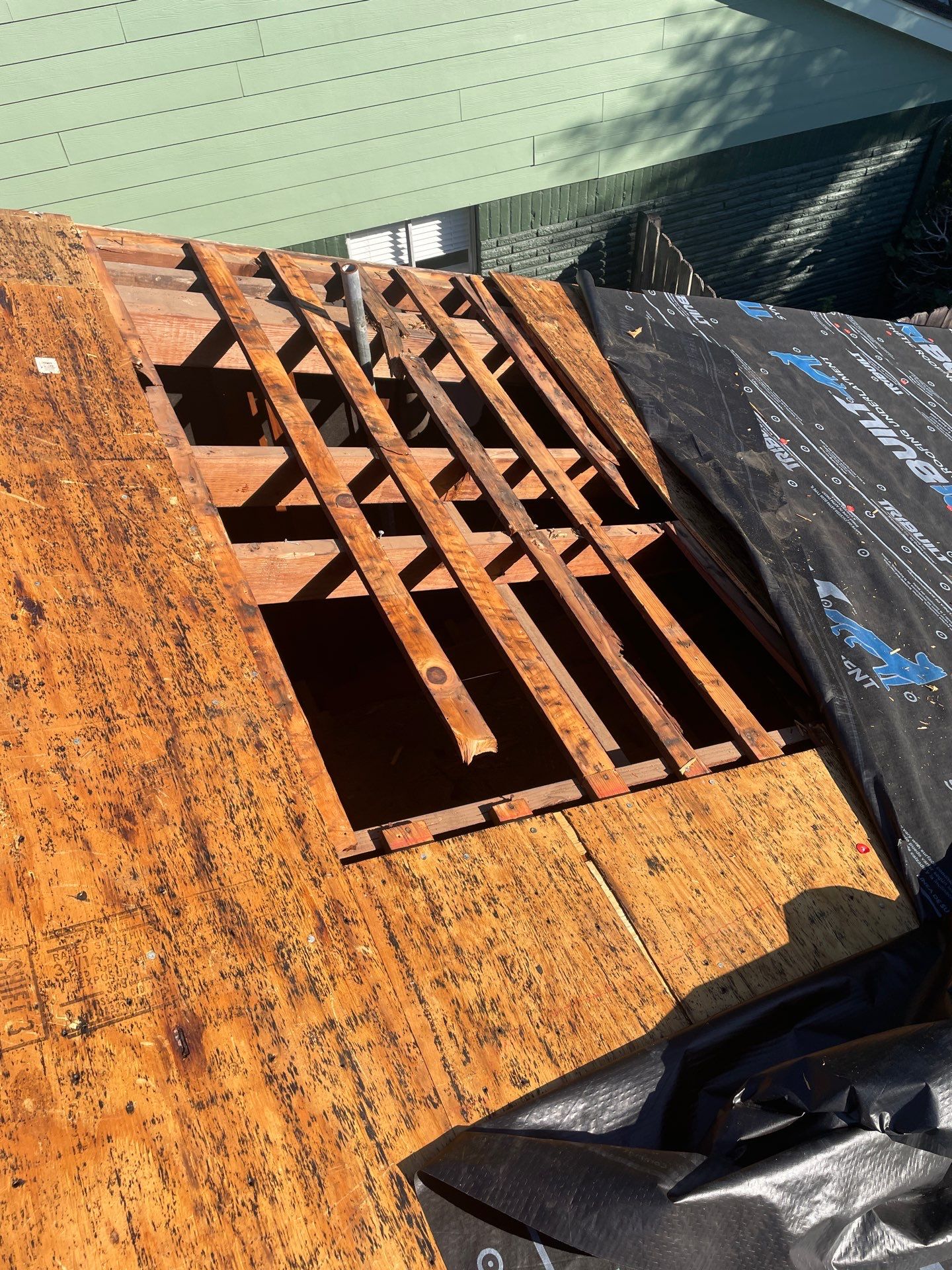Roof Replacement Houston by Roof Repair Company