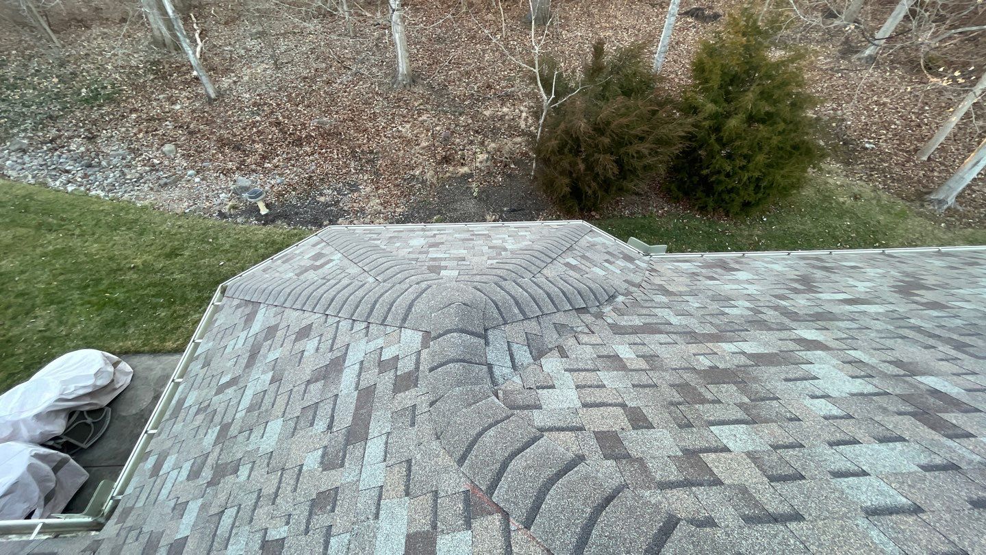 Roof replacement using Driftwood Duration by WIW Enterprises Inc