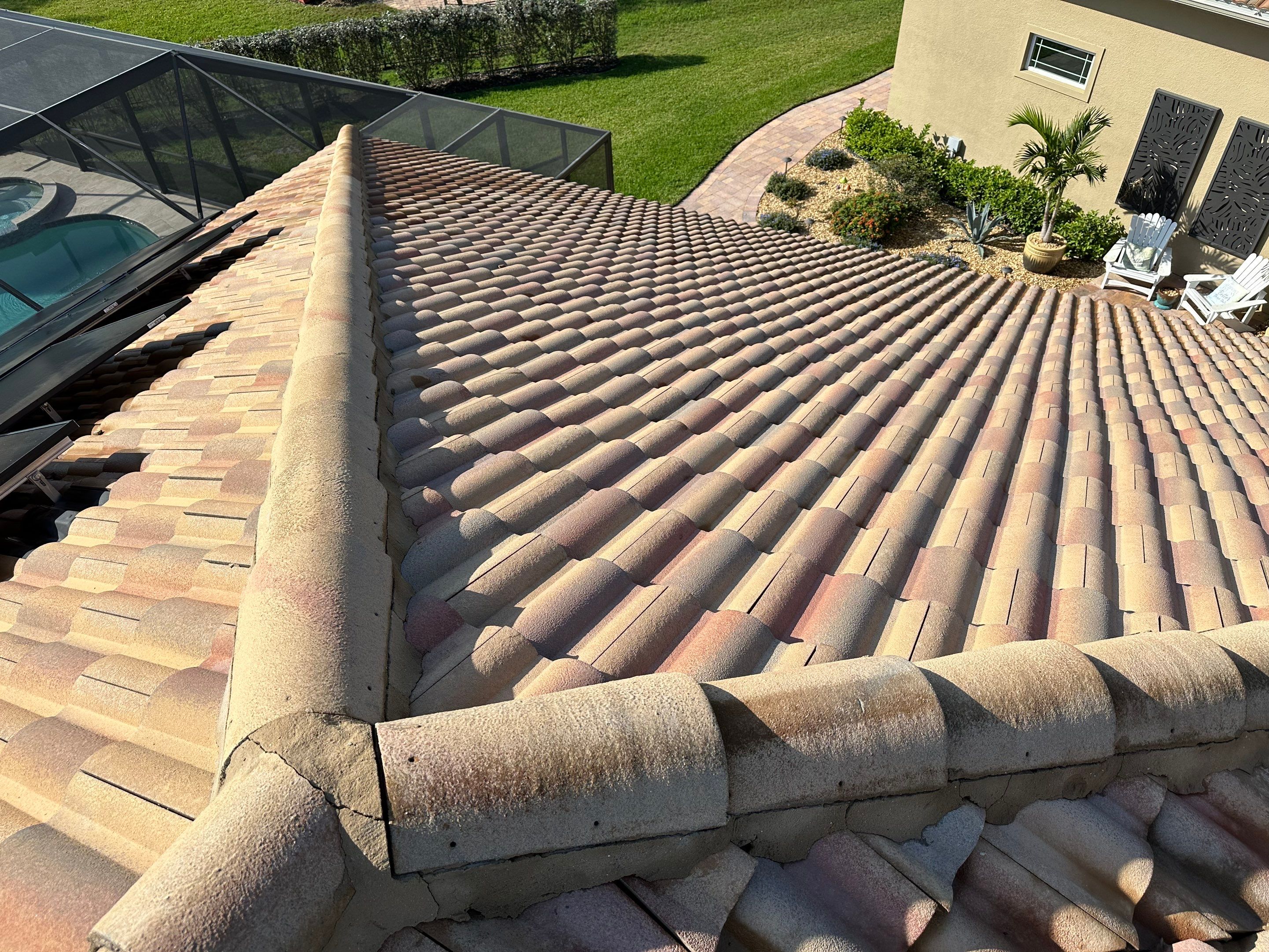 Concrete Tile Roof Cleaning in Winding River Community, Bradenton, FL | Sunshine AquaWash by Sunshine AquaWash