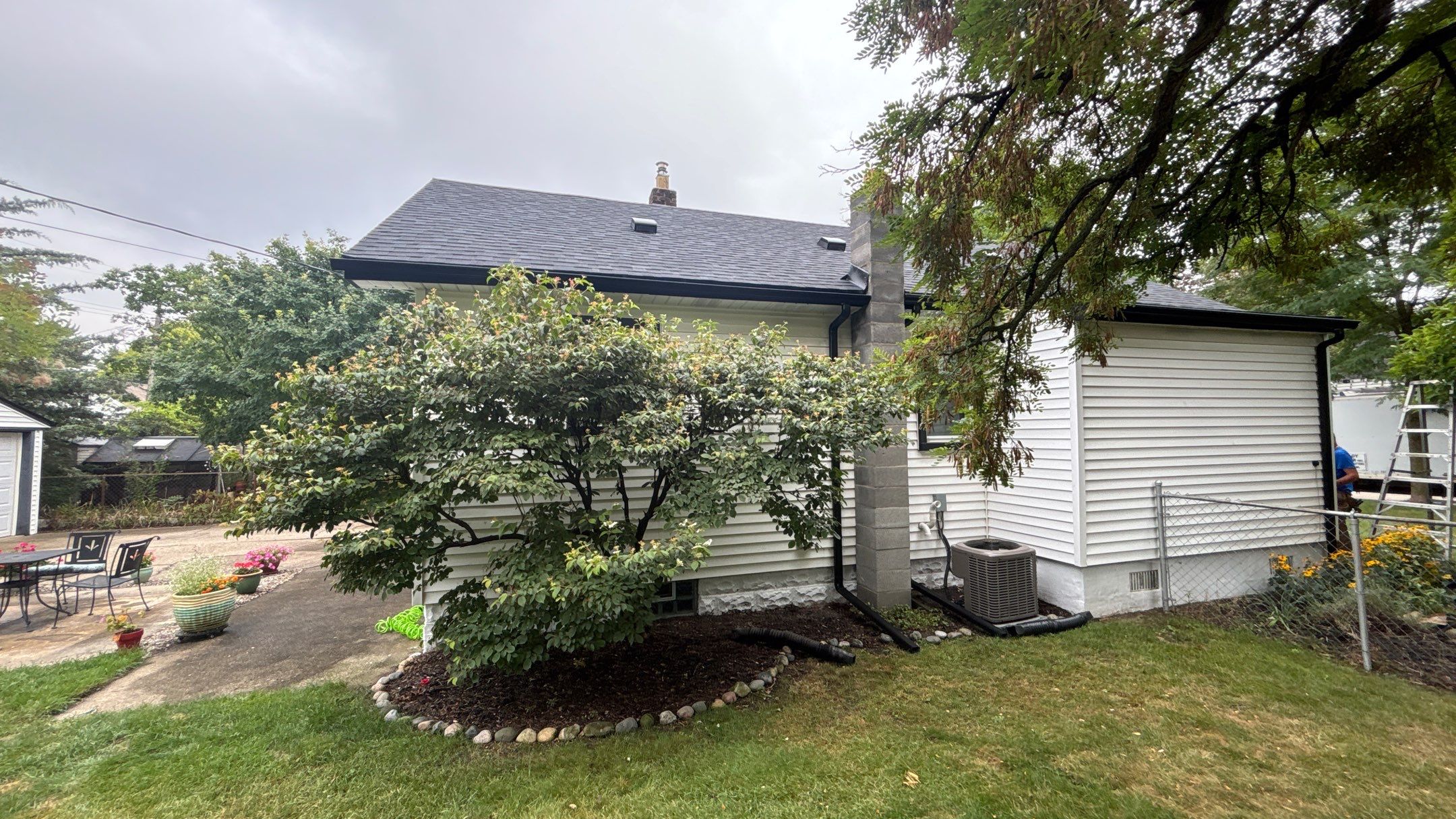 Roof Replacement using Owens Corning Onyx Black by 180 Contractors