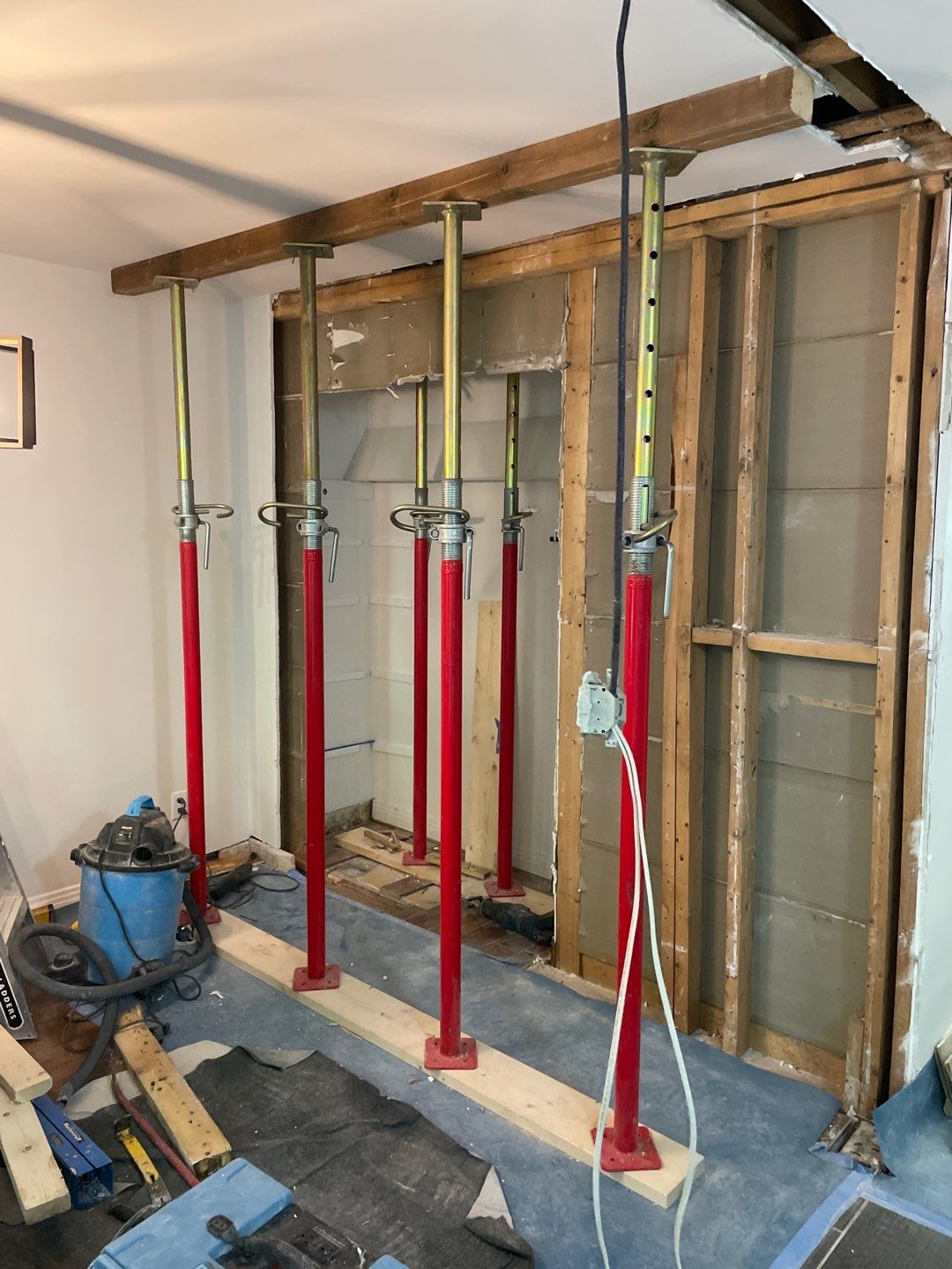 Structural work by Eco-Nature Construction Inc.