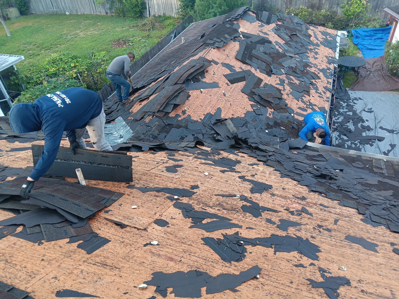 Residential Roofing Installation using Owen's Corning Duration (Lifetime) Shingles by Roof Repair Company