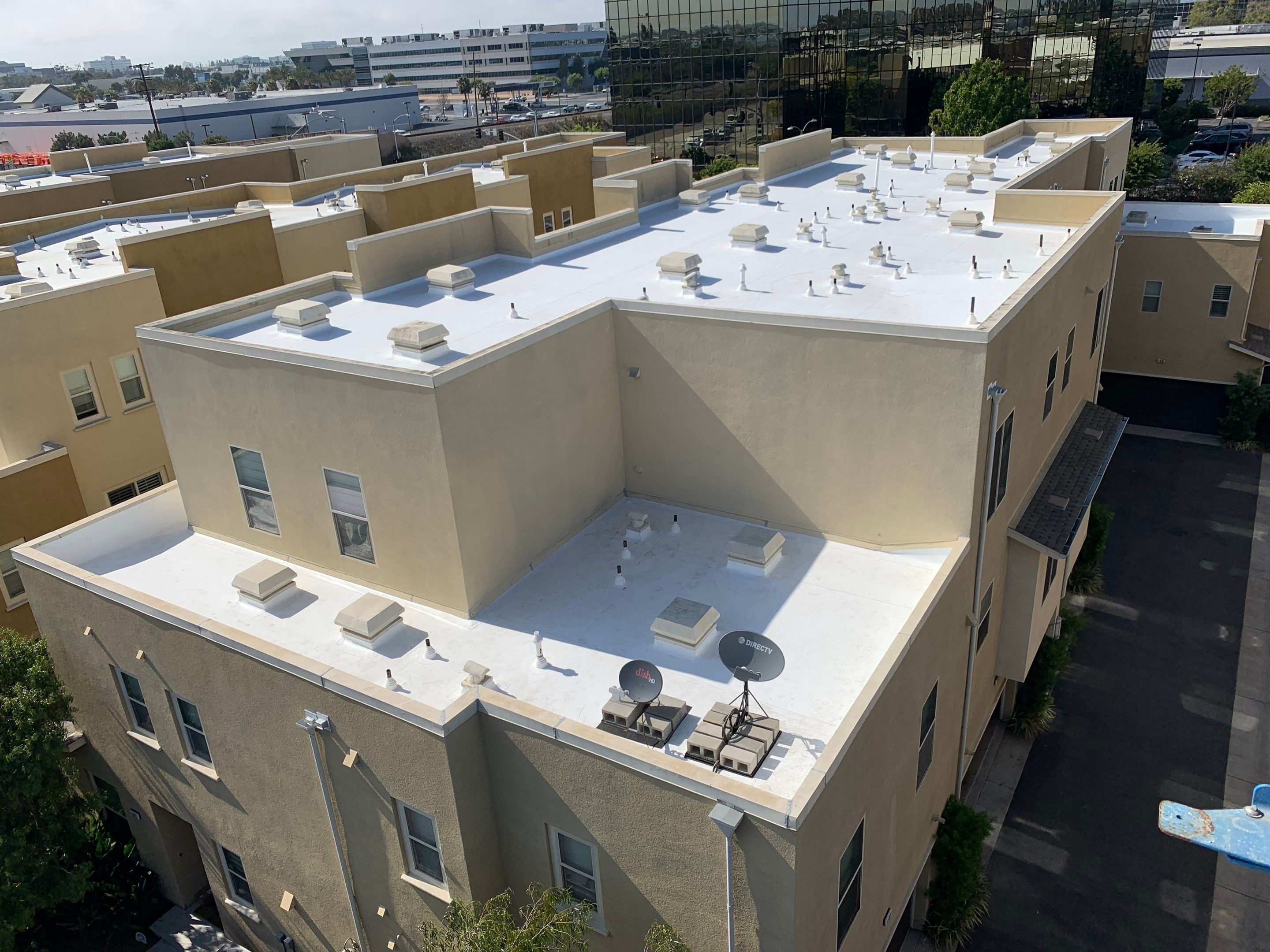 360 @ EL SEGUNDO by LA Roof Systems Corporation
