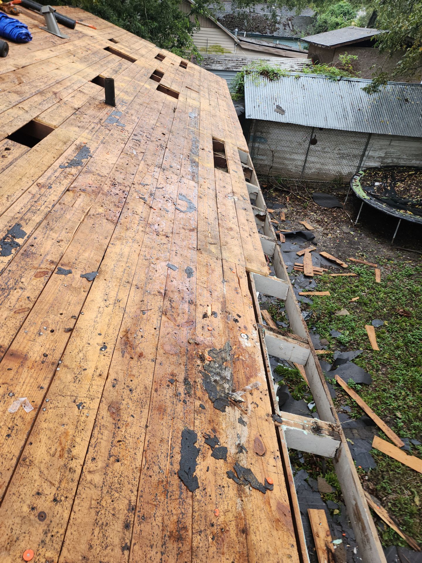 Residential Roofing Installation using Owen's Corning Duration (Lifetime) Shingles by Roof Repair Company