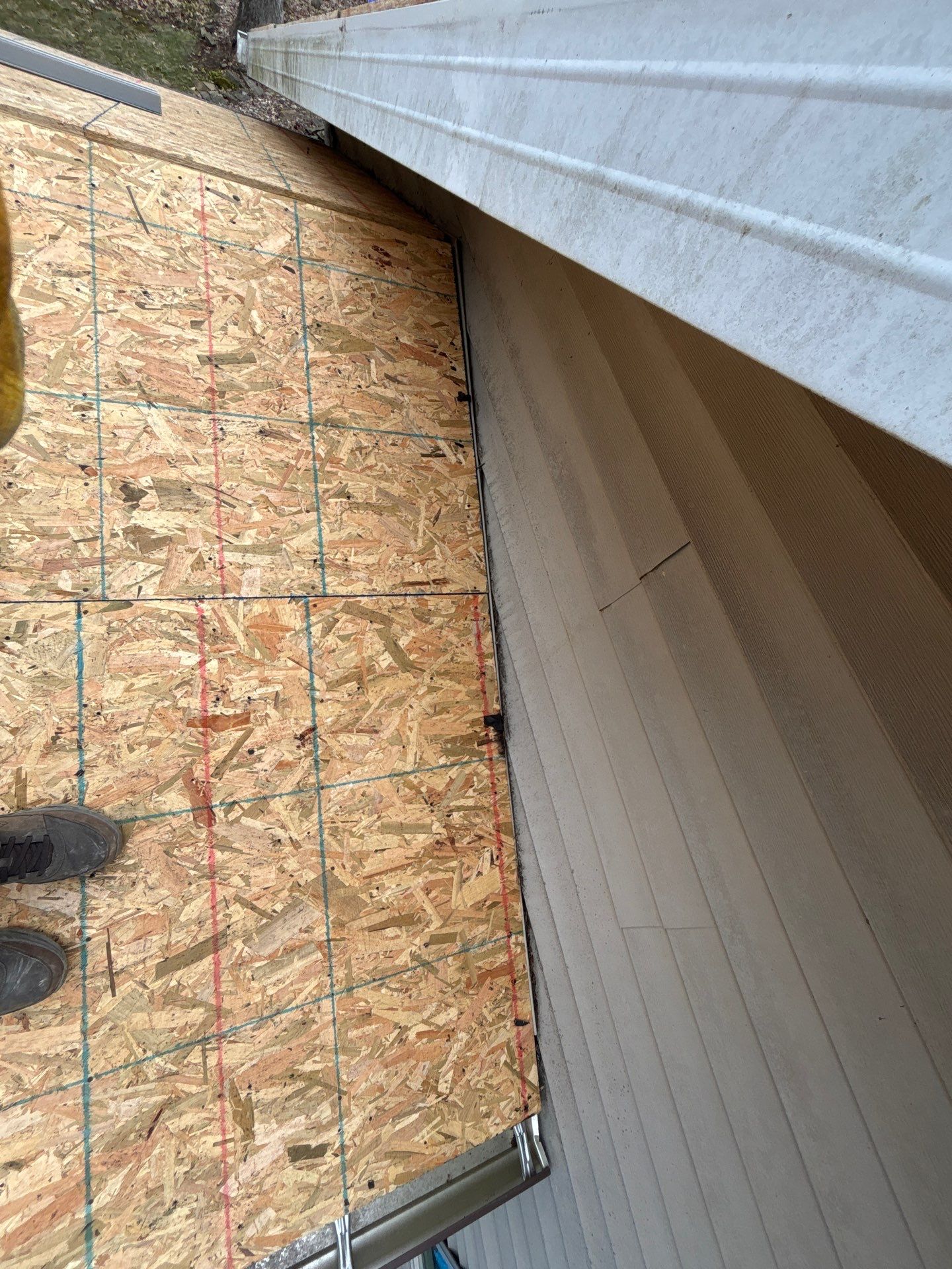 Residential Roofing Installation using Malarkey Vista AR Shingles (Black Oak) by Koontz Construction