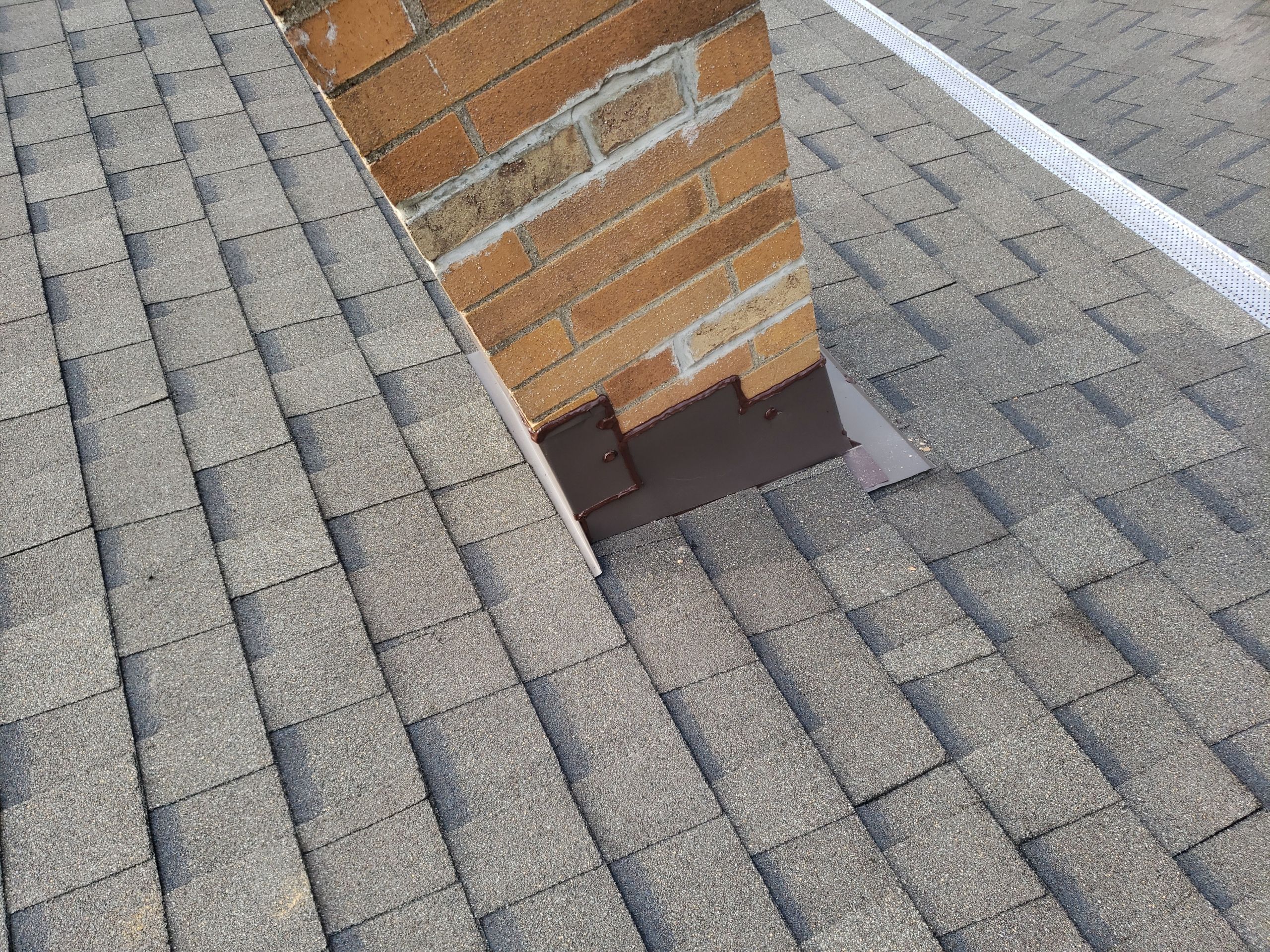 ATLAS PINNACLE COLOR: PRISTINE SCOTCHGARD WEATHERED DRIP EDGE: MUSKET BROWN by Eagle Eye Roofing