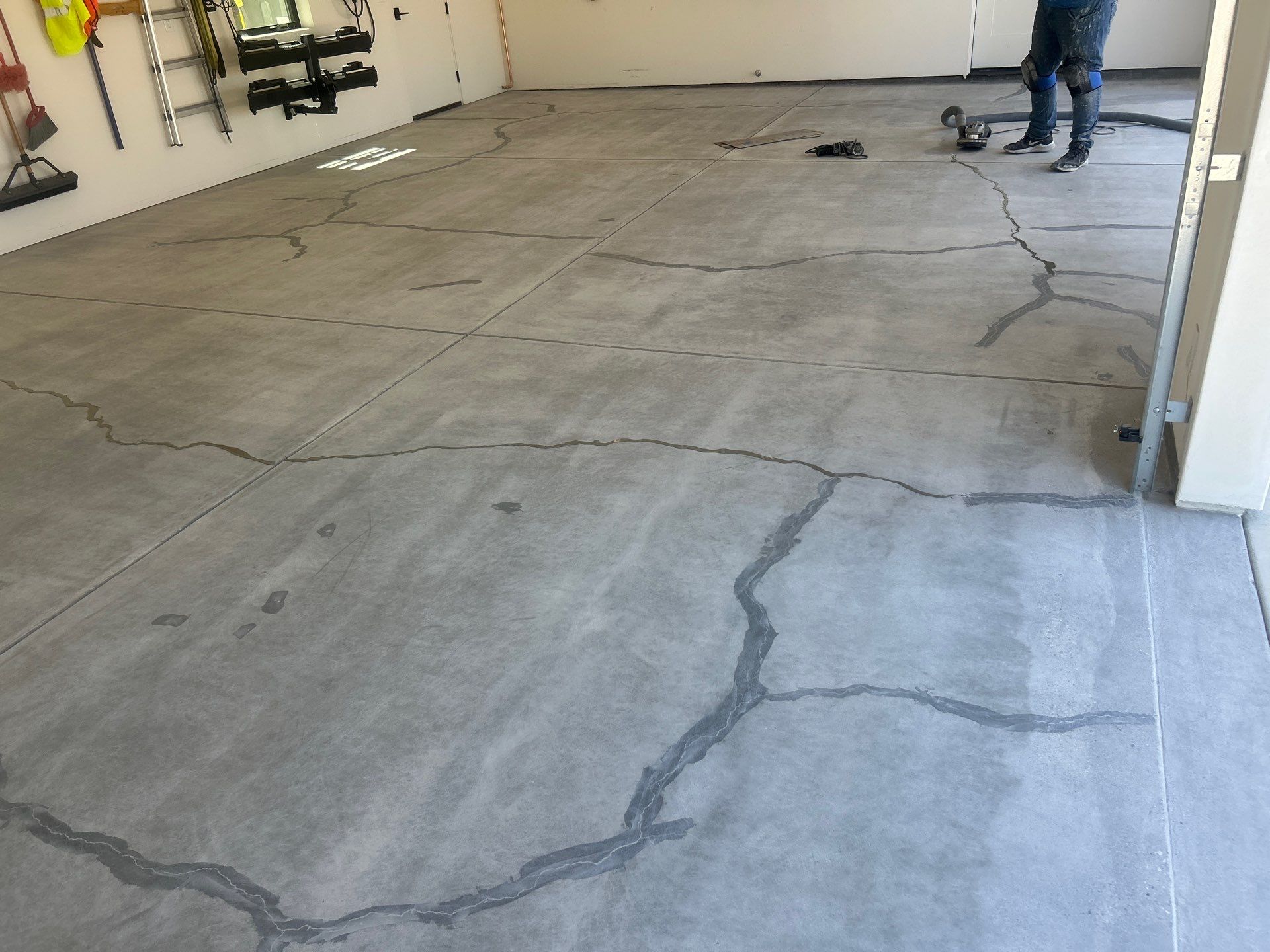 3 car garage, yes please by MGP Coatings