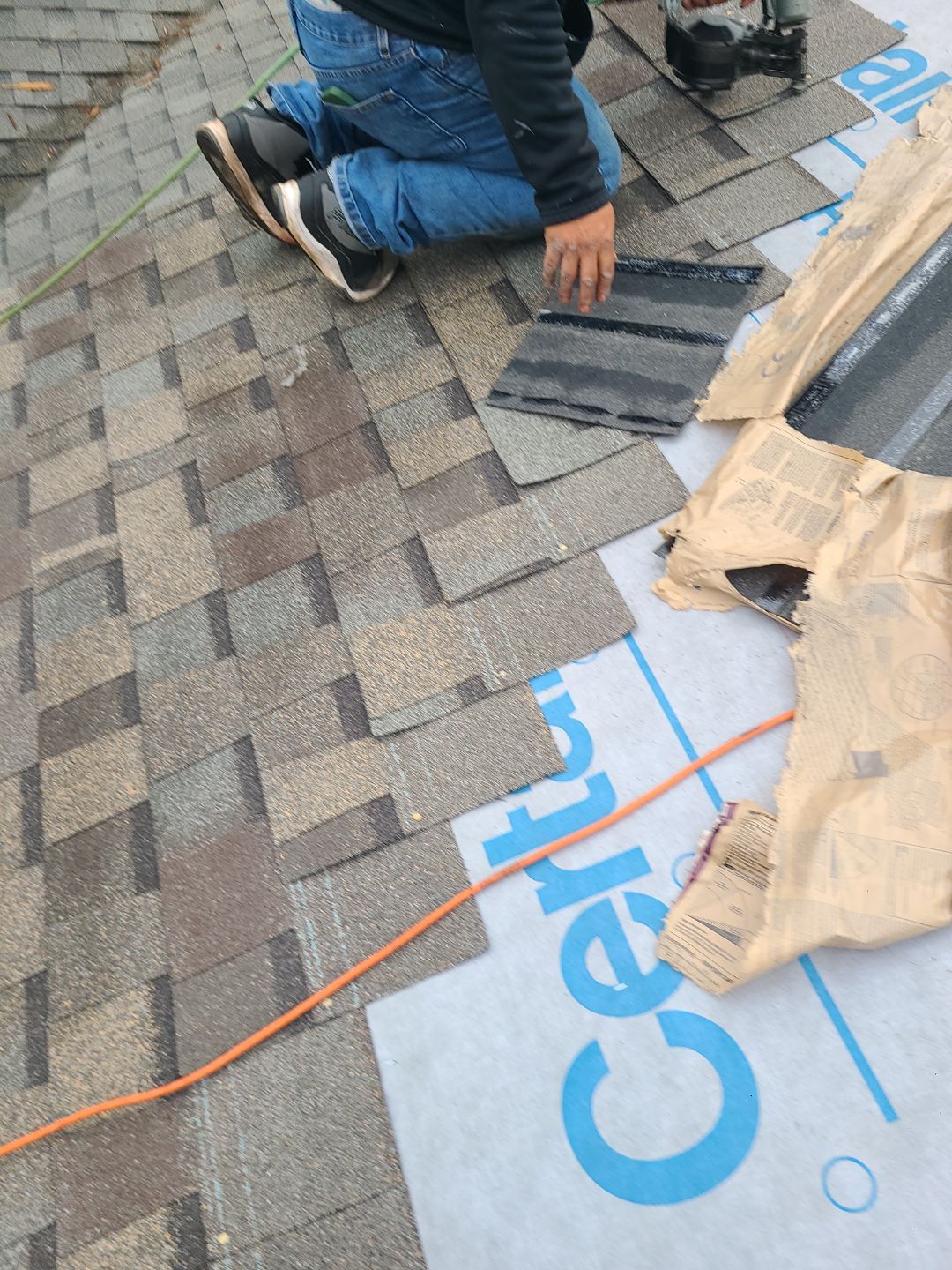 Vienna: Residential Roof Replacement with CertainTeed Landmark Pro in Max Def Weathered Wood by RM Banning, Inc.