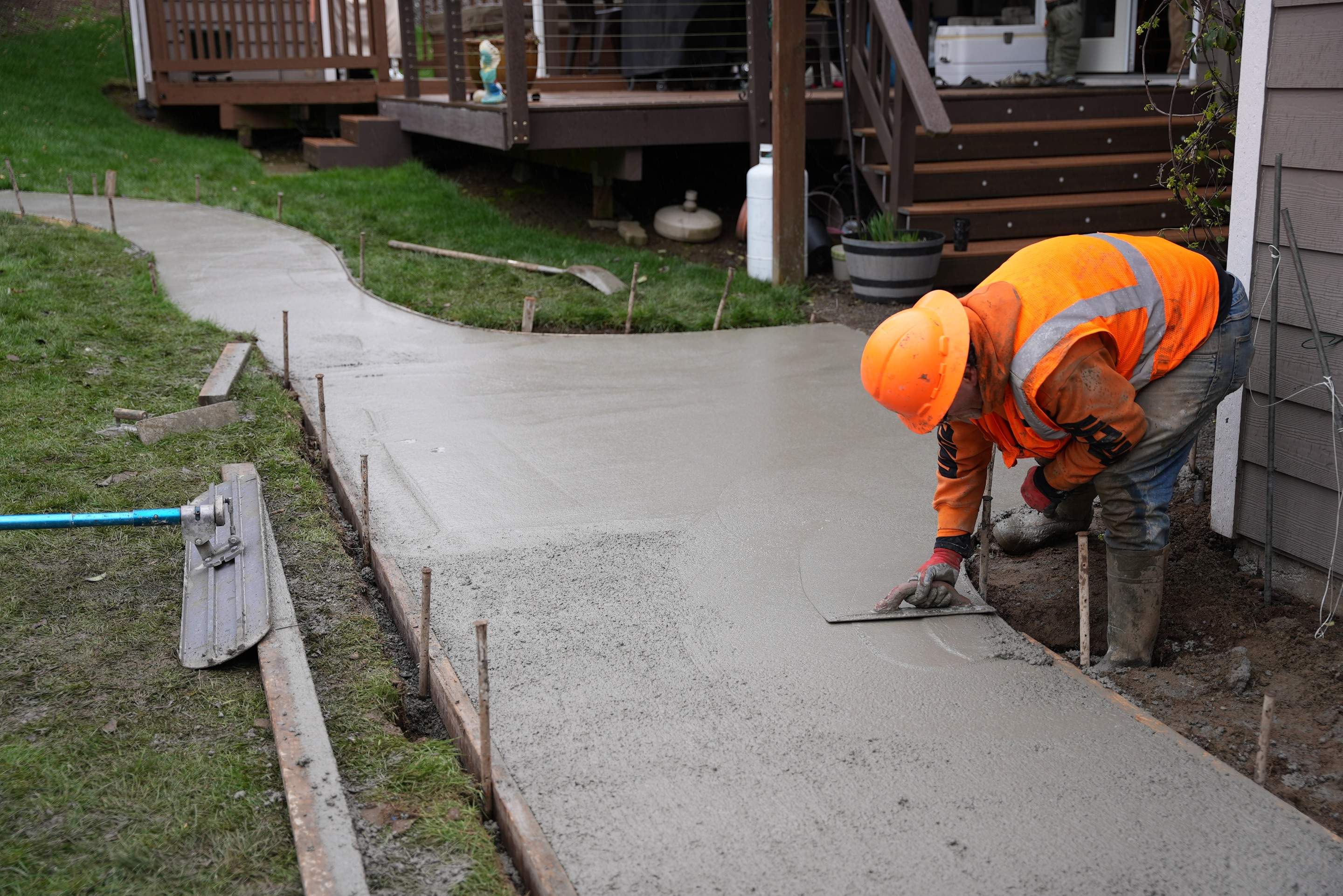 Wayne | Concrete patio & Walkway by Jireh Asphalt & Concrete Inc 
