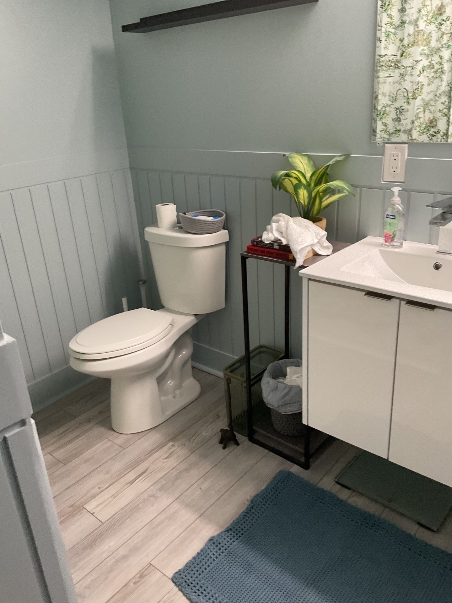 Full Interior Transformation in Port Richmond by Groovy Hues