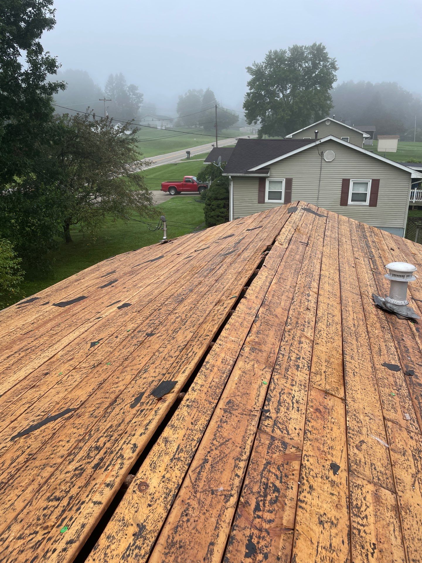 Residential Roofing Installation using GAF Timberline HDZ Charcoal by Rainstoppers Roofing