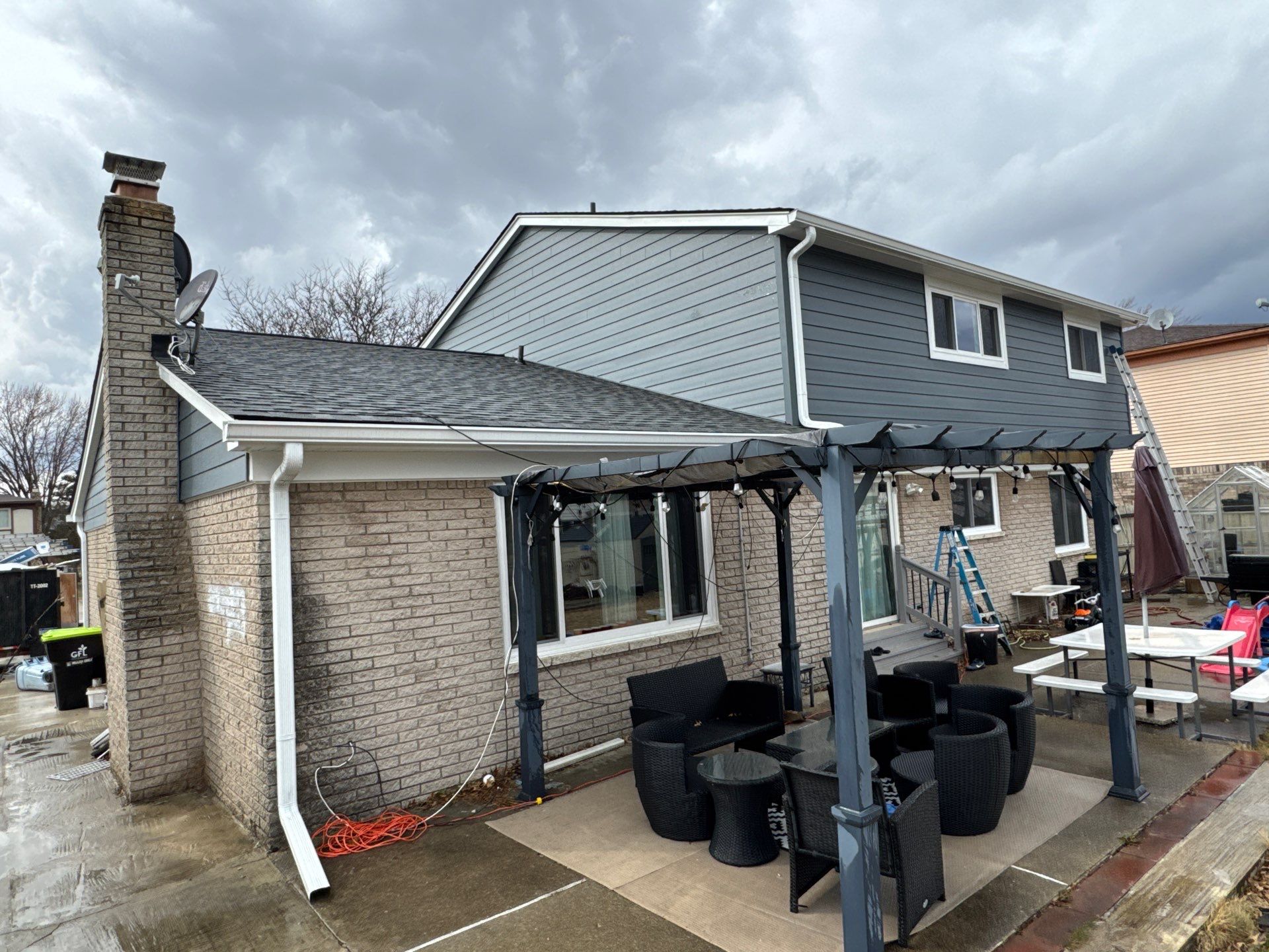 Siding Replacement using Alside Midnight Blue by 180 Contractors