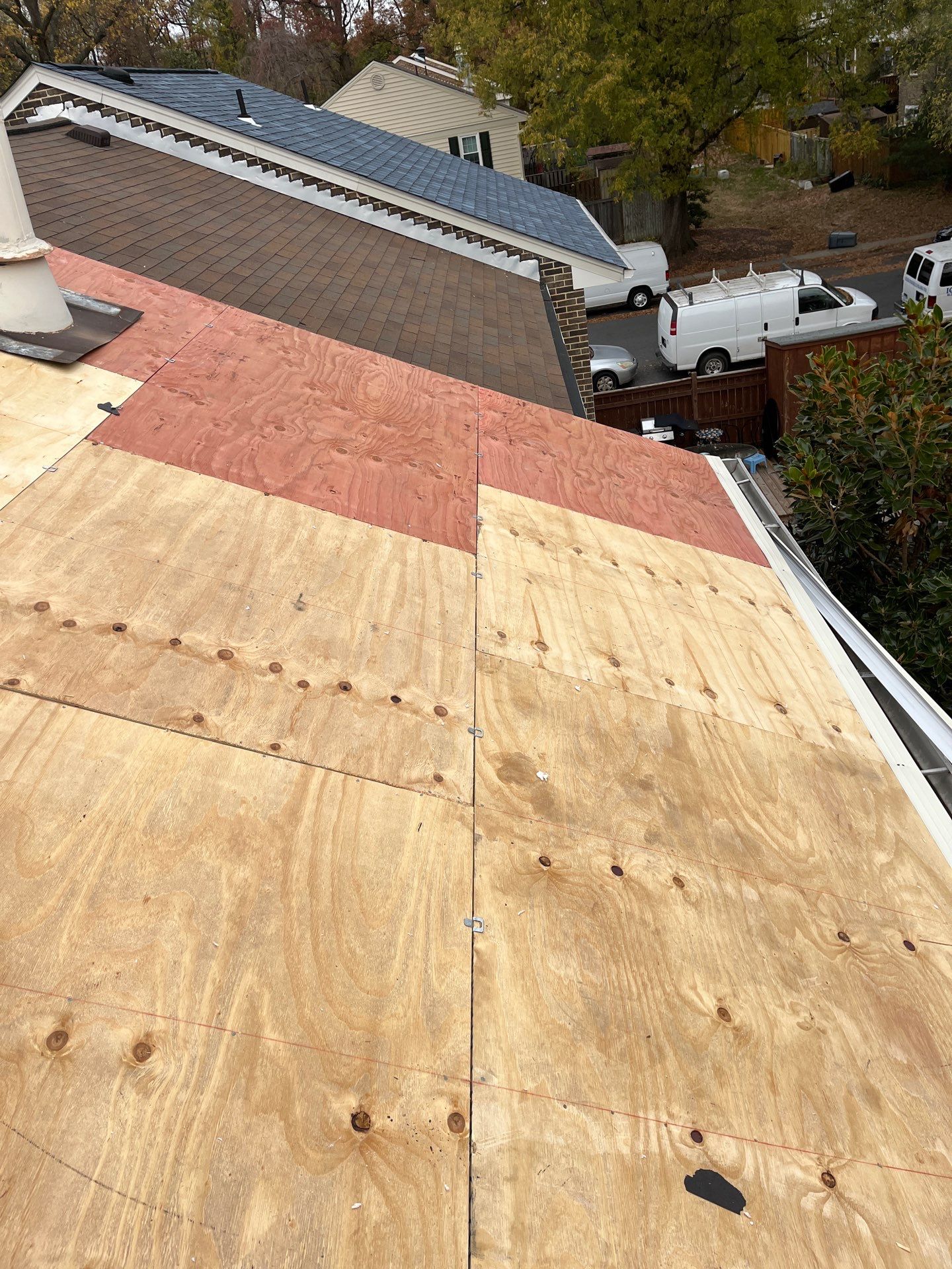 Springfield: Residential Roof Replacement with CertainTeed Landmark Pro in Max Def Burnt Sienna by RM Banning, Inc.