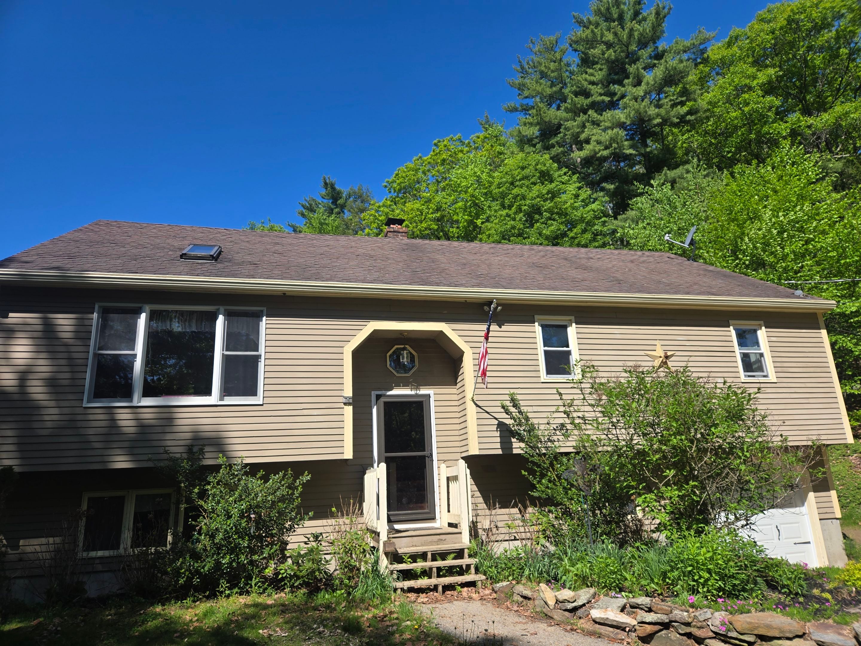 Deerfield, NH Residential Roof Replacement by Tall pine roofing