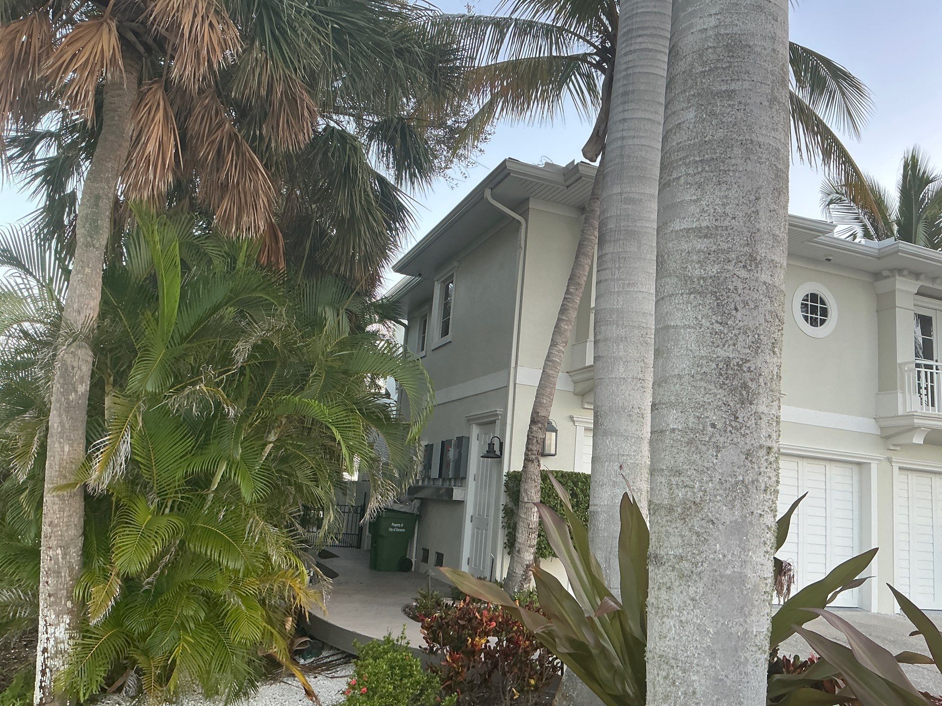 Cleaning Gutters in Sarasota FL by Gutter Professors