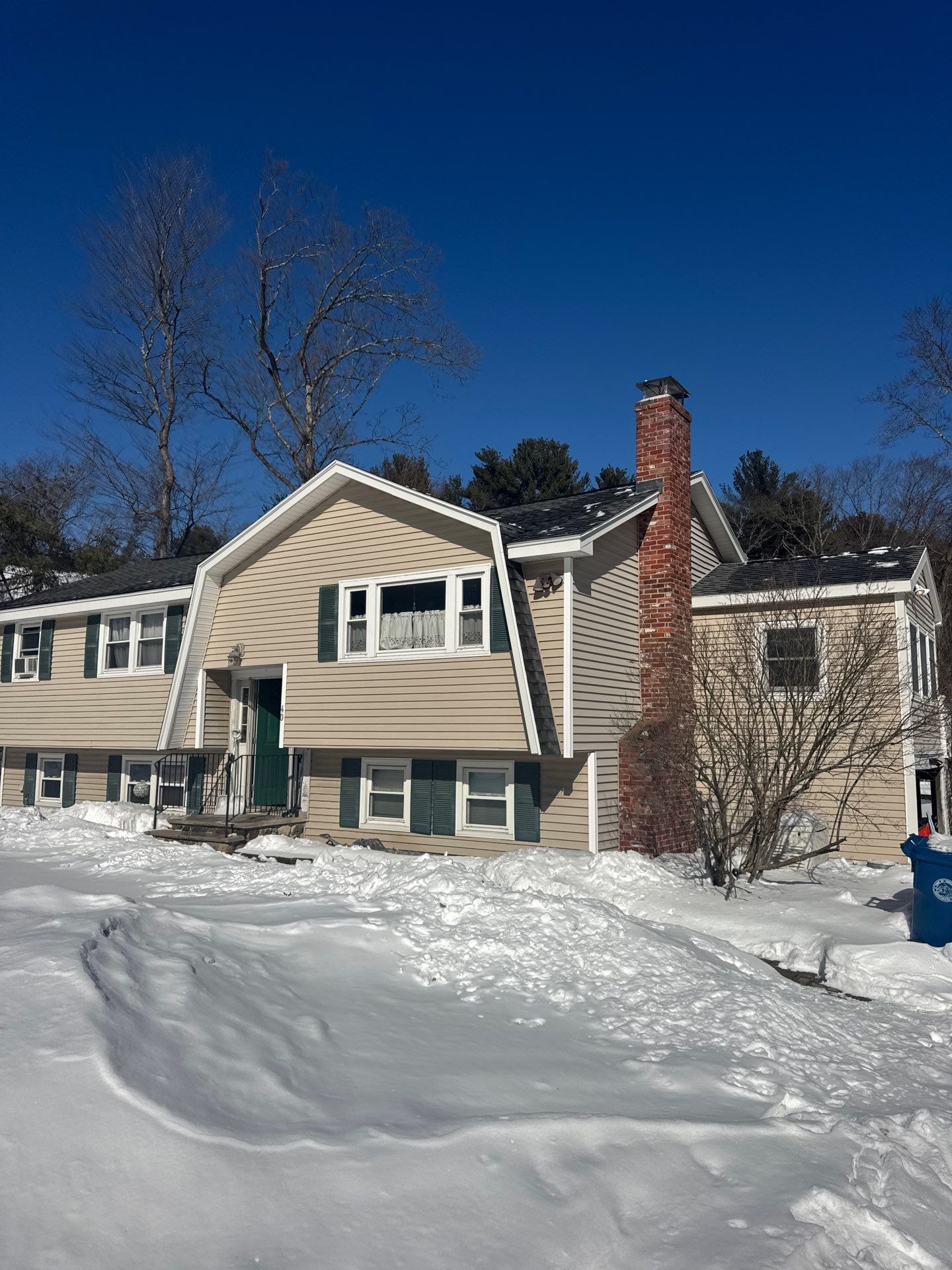 Ice Dam Removal & Snow Removal in Tewksbury, MA by Mighty Dog Roofing of Greater Middlesex County