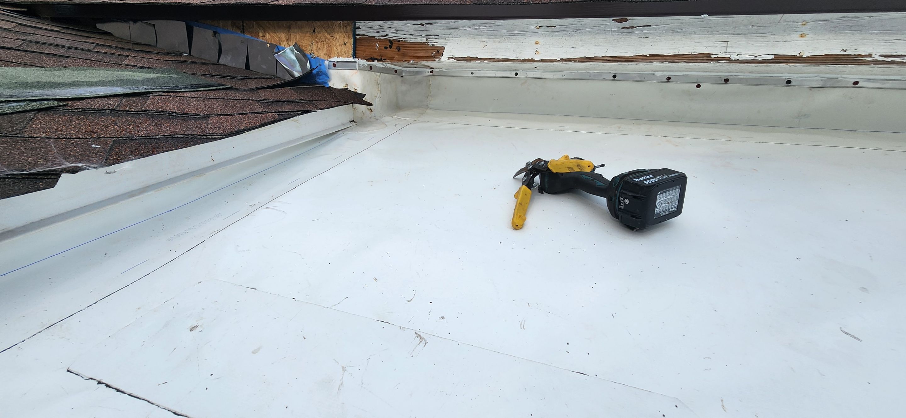 Residential Shingle Reroof using Malarkey Highlander NEX by Hostetler Roofing