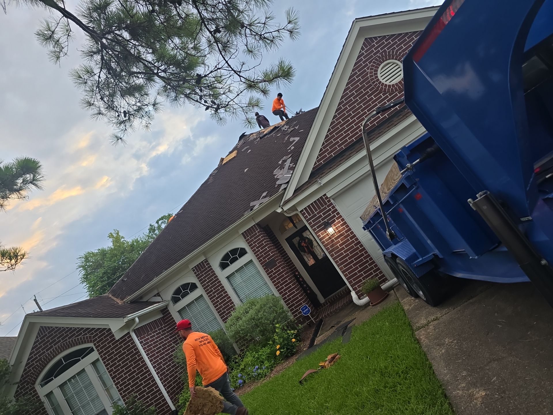 Roof Replacement Missouri City by Roof Repair Company