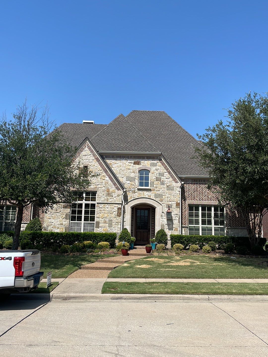 GAF HDZ - Weathered Wood by Elite Roofing LLC