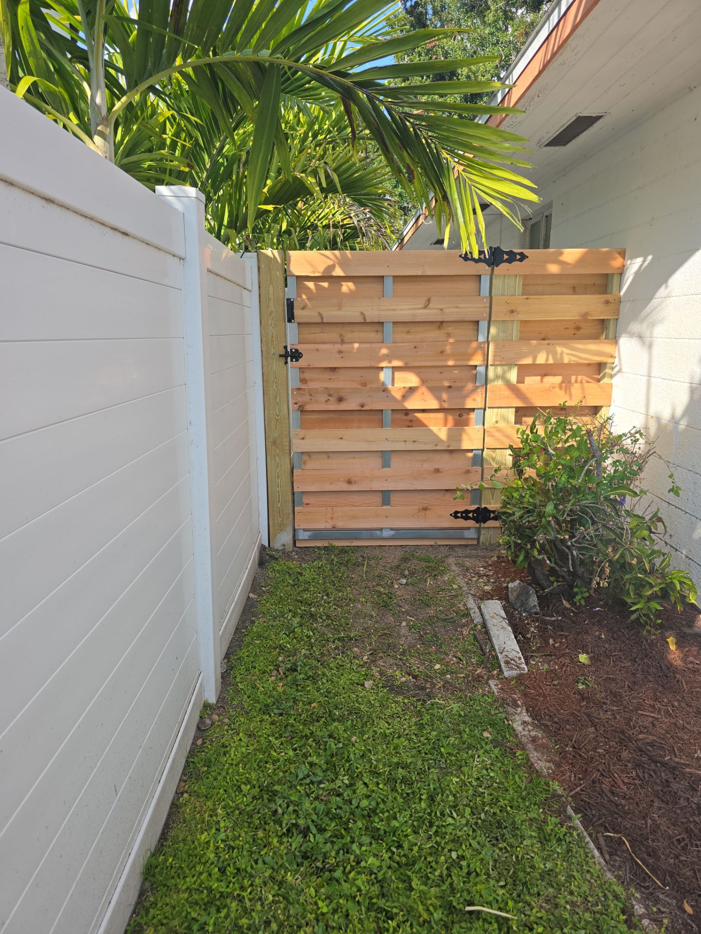 Cedar Repair in Sarasota by True Fence LLC