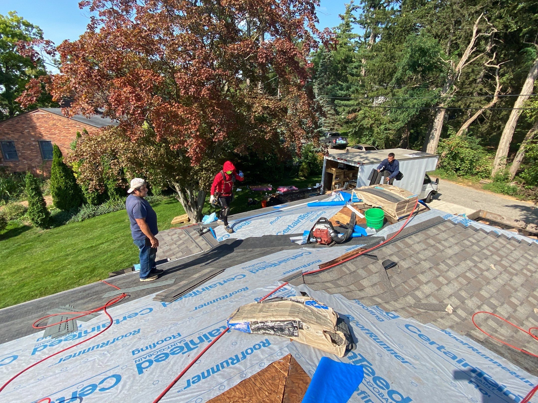 Roof Replacement using CertainTeed Landmark by 180 Contractors