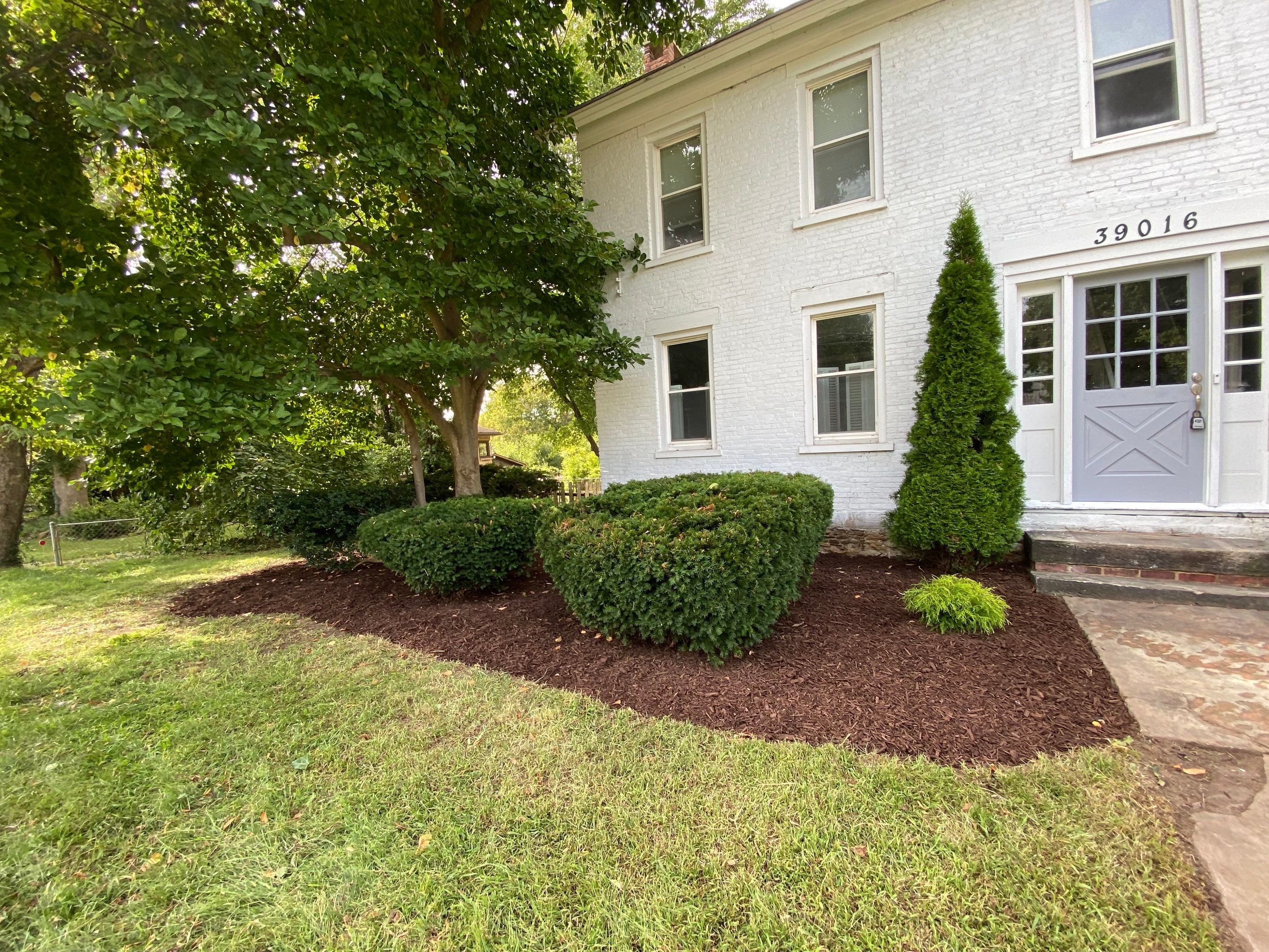 Grounds Maintenance by Elm Rose Gardens