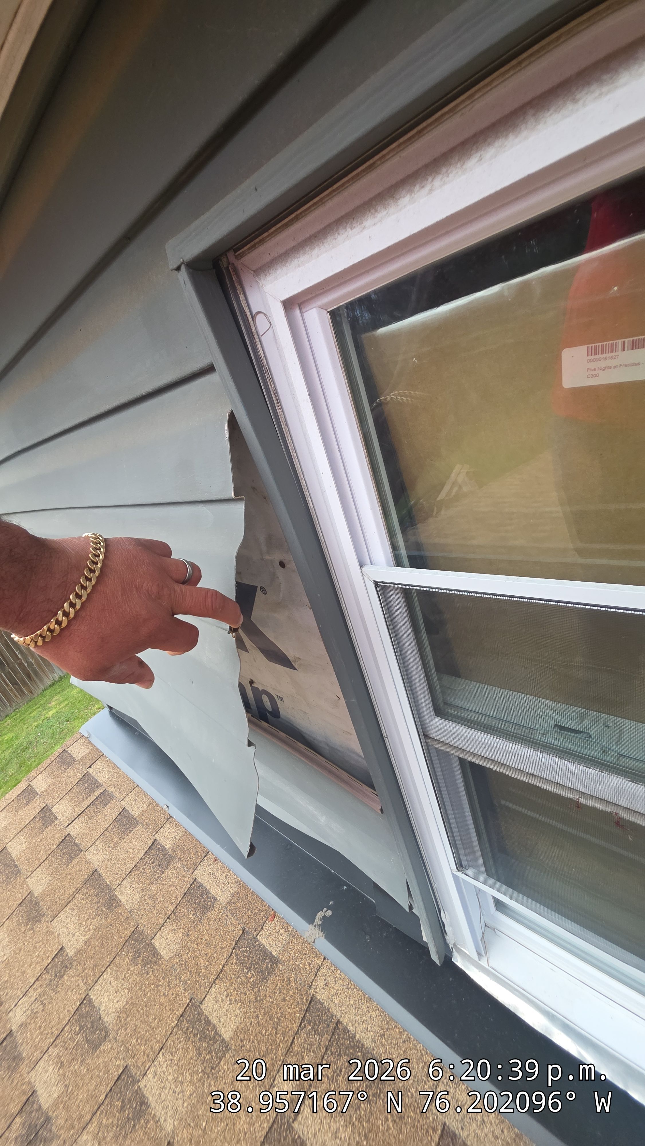 Siding damage inspection by ZA&MY SERVICES LLC